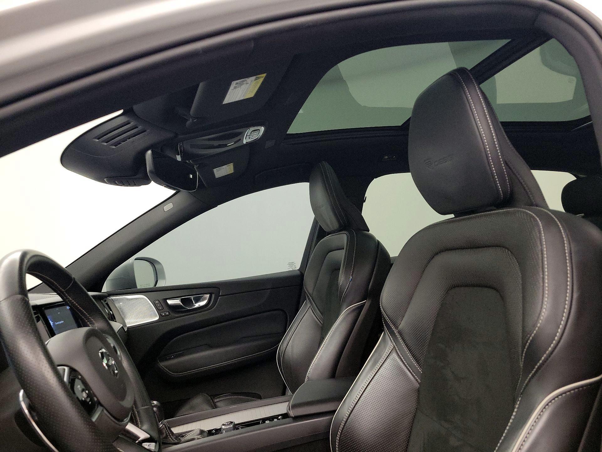 Thumbnail: 2019 Volvo XC60 - 20