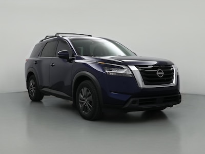 2022 Nissan Pathfinder SV