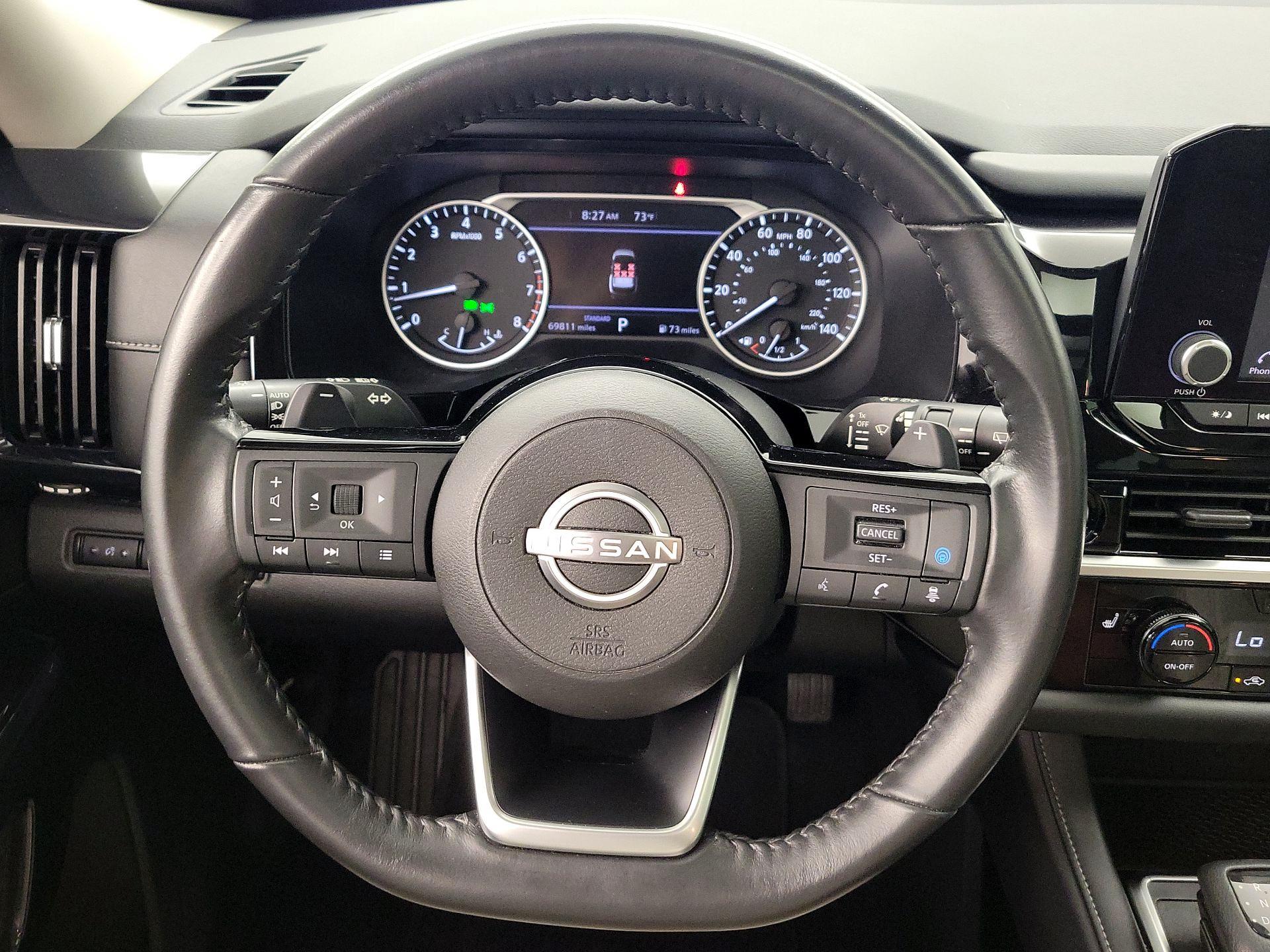 Thumbnail: 2022 Nissan Pathfinder - 10