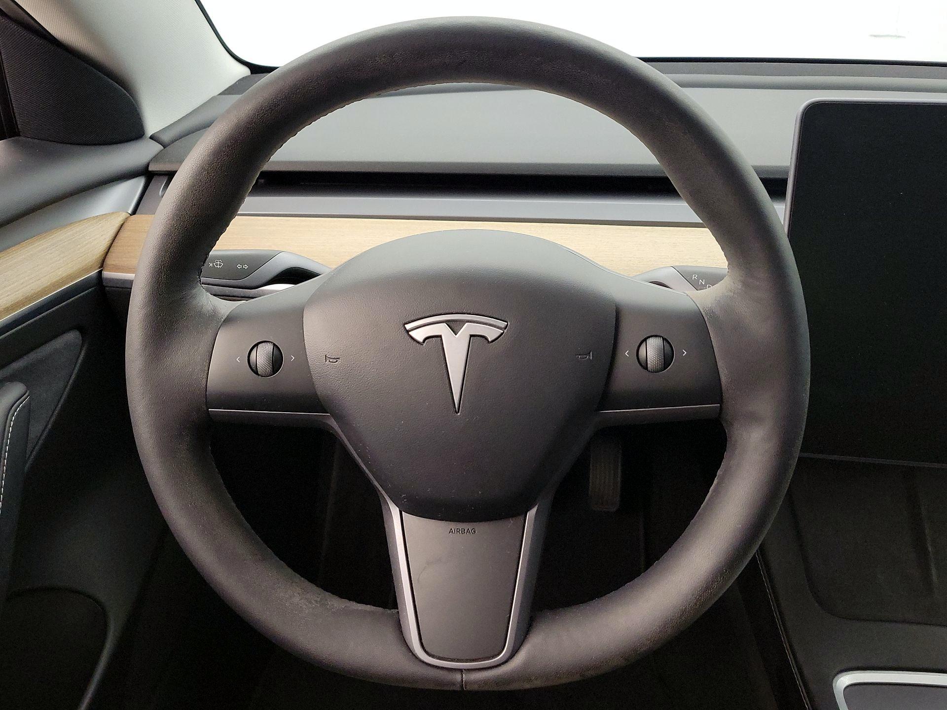 Thumbnail: 2021 Tesla Model 3 - 10