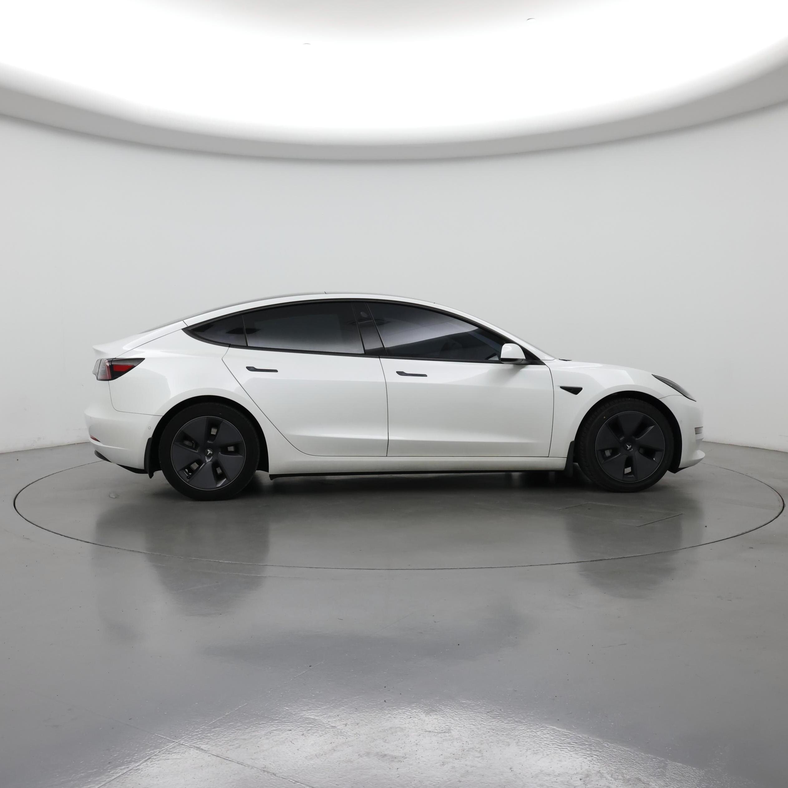 Thumbnail: 2021 Tesla Model 3 - 7