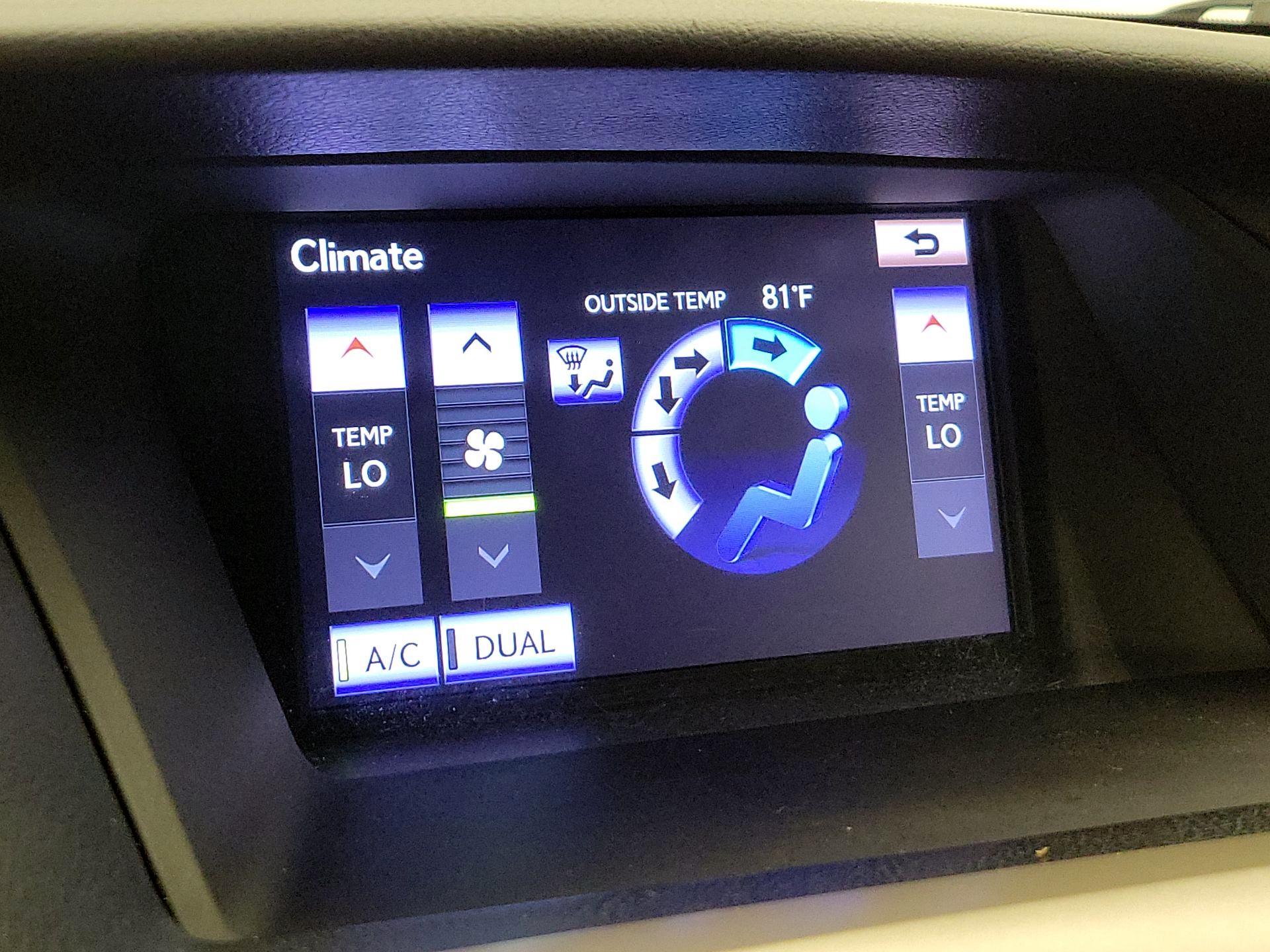 Thumbnail: 2015 Lexus RX - 17