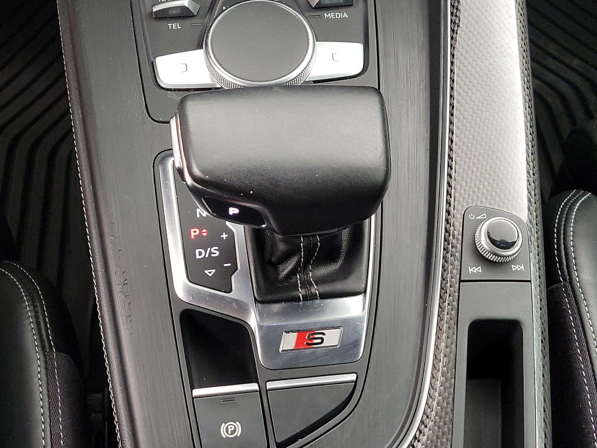 Thumbnail: 2018 Audi S5 - 18