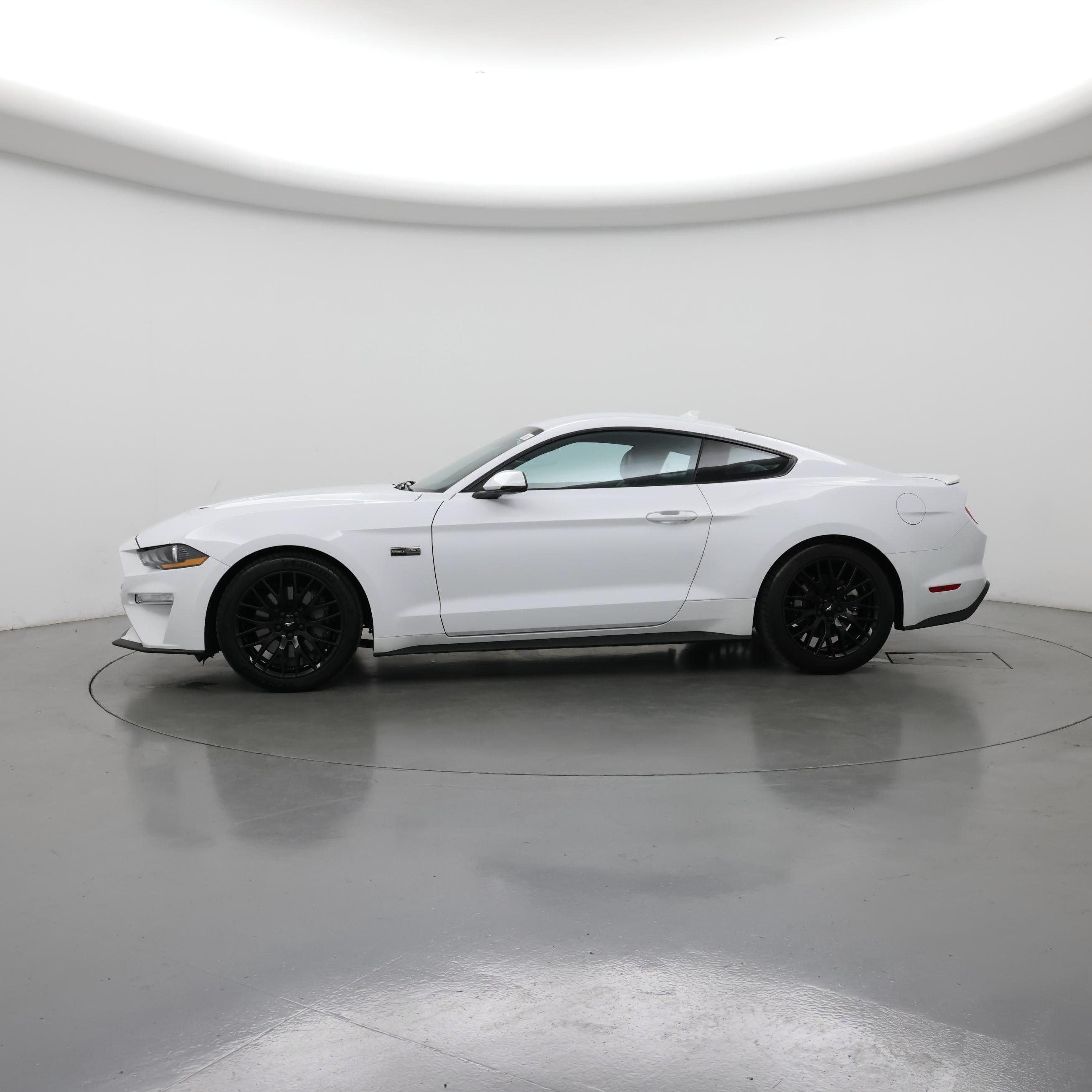 Thumbnail: 2022 Ford Mustang - 3