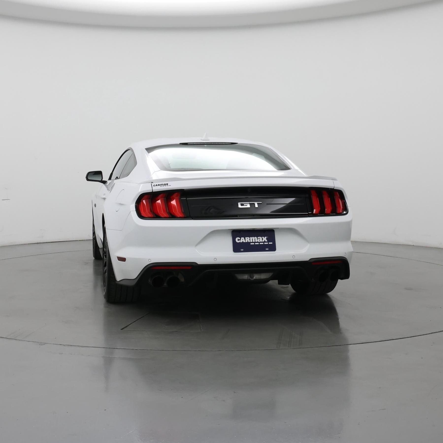 Thumbnail: 2022 Ford Mustang - 6