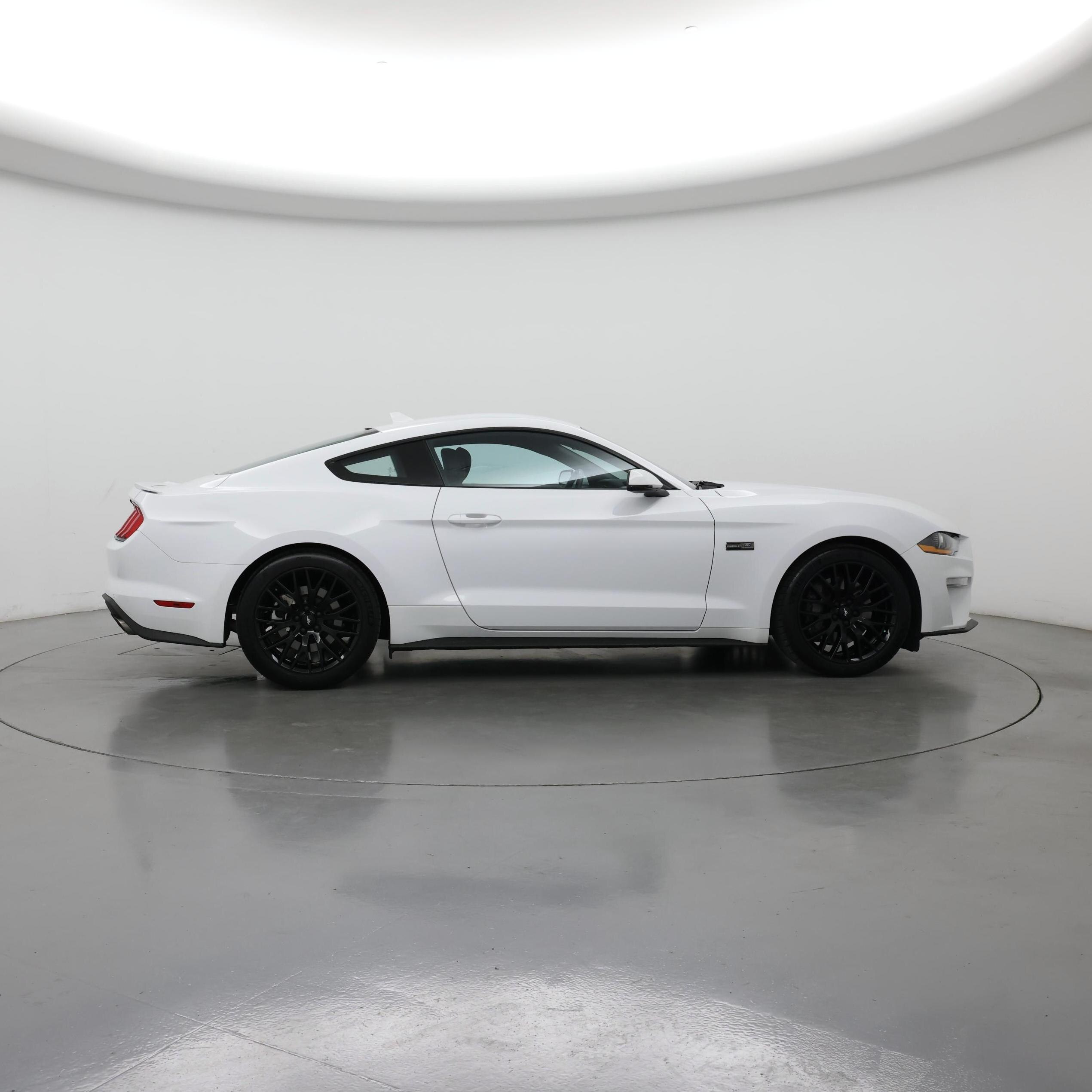 Thumbnail: 2022 Ford Mustang - 7