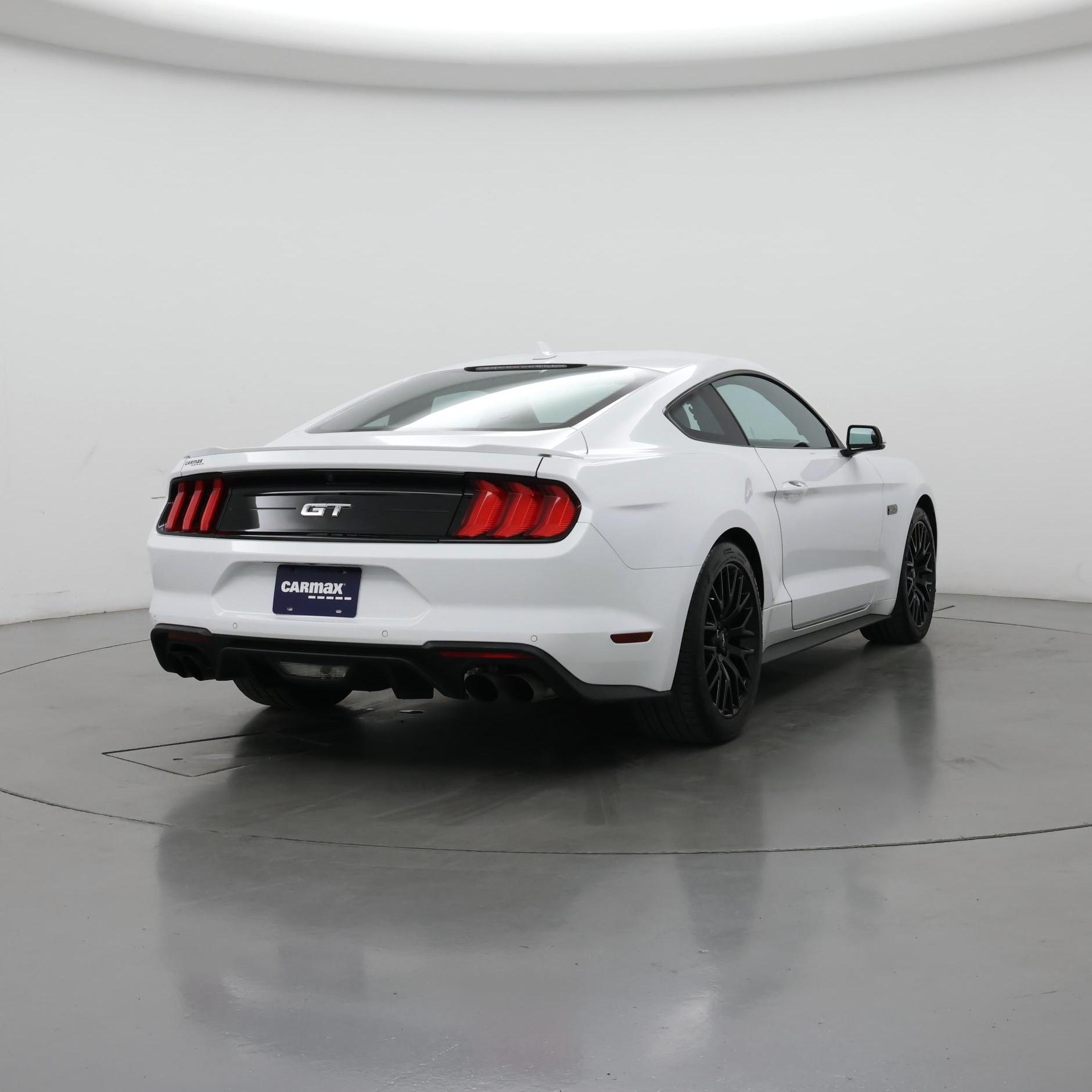 Thumbnail: 2022 Ford Mustang - 8