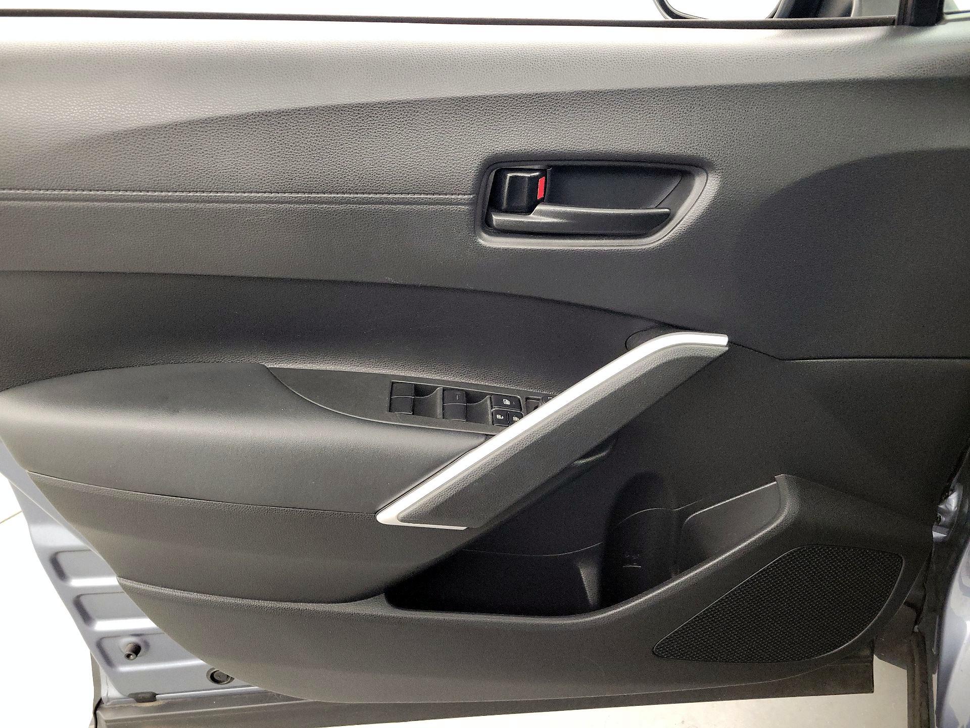 Thumbnail: 2022 Toyota Corolla Cross - 12