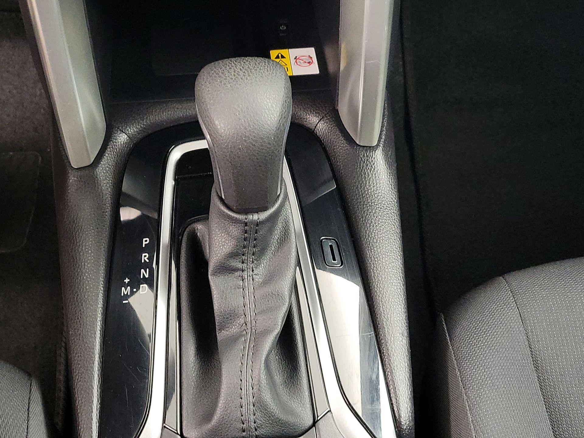 Thumbnail: 2022 Toyota Corolla Cross - 17