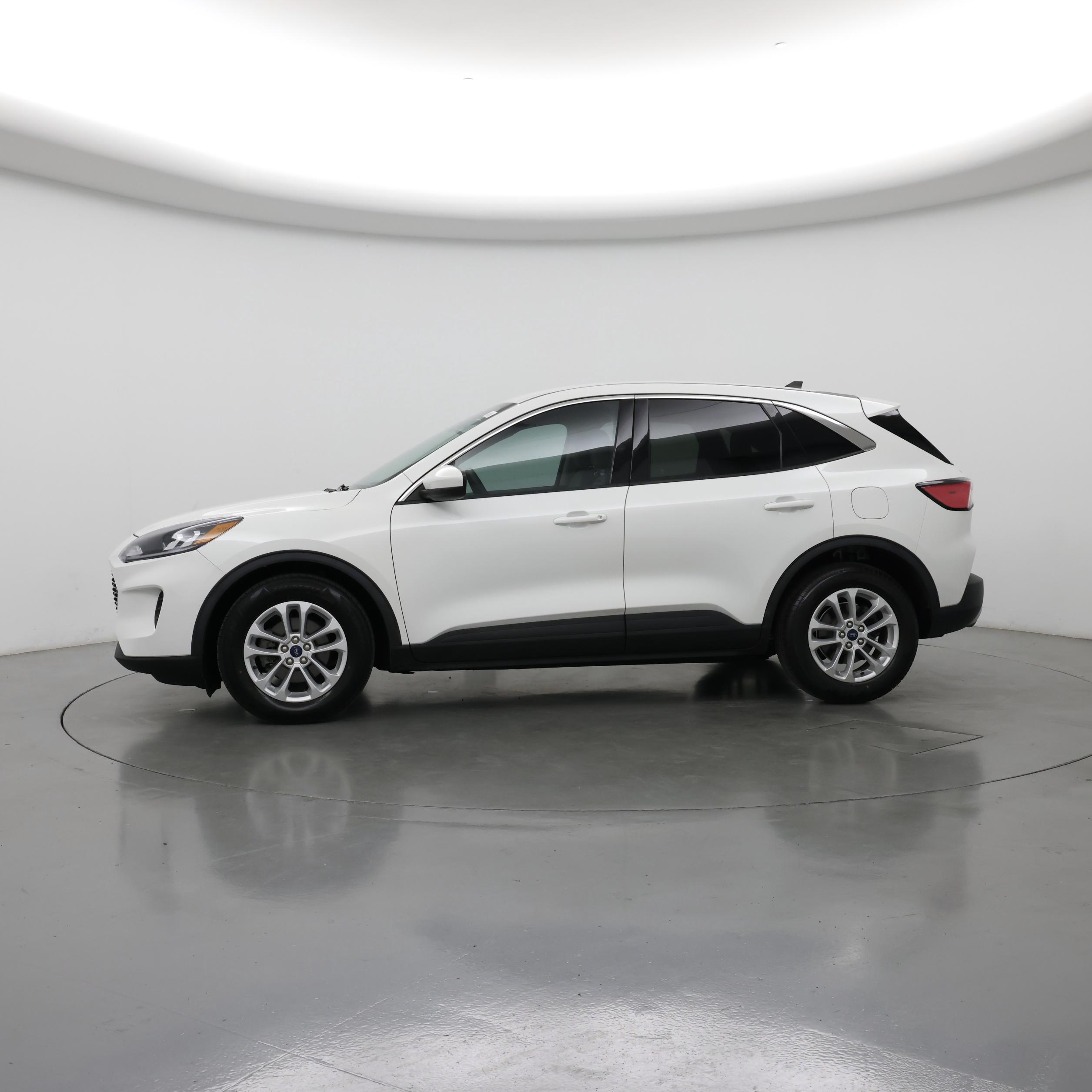 Thumbnail: 2020 Ford Escape - 3