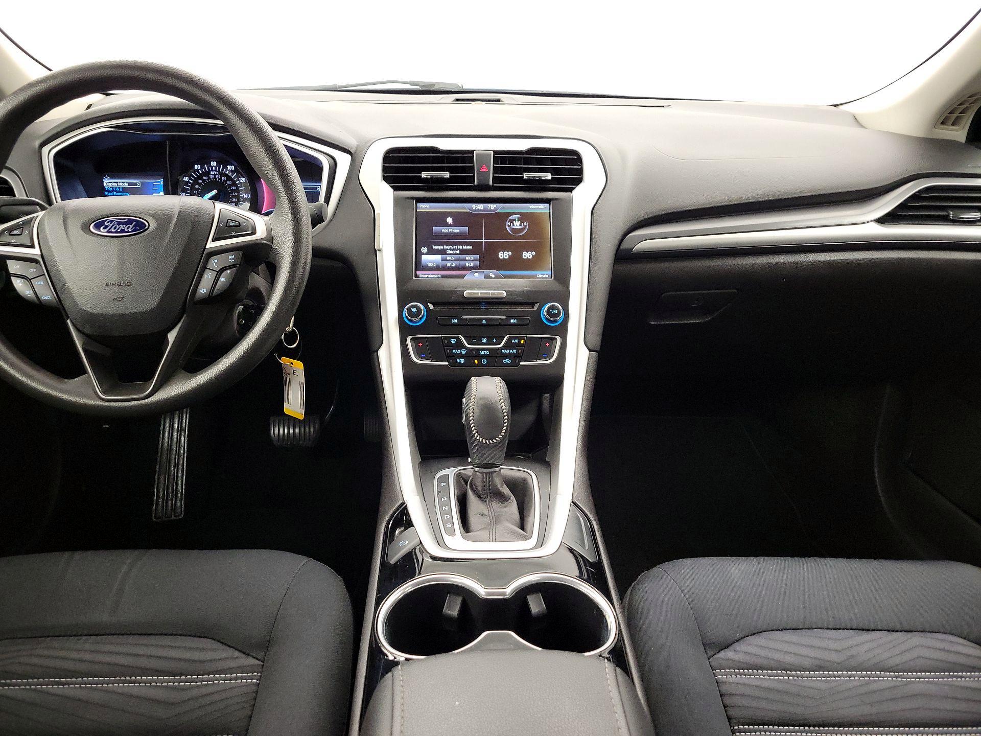 Thumbnail: 2016 Ford Fusion - 9