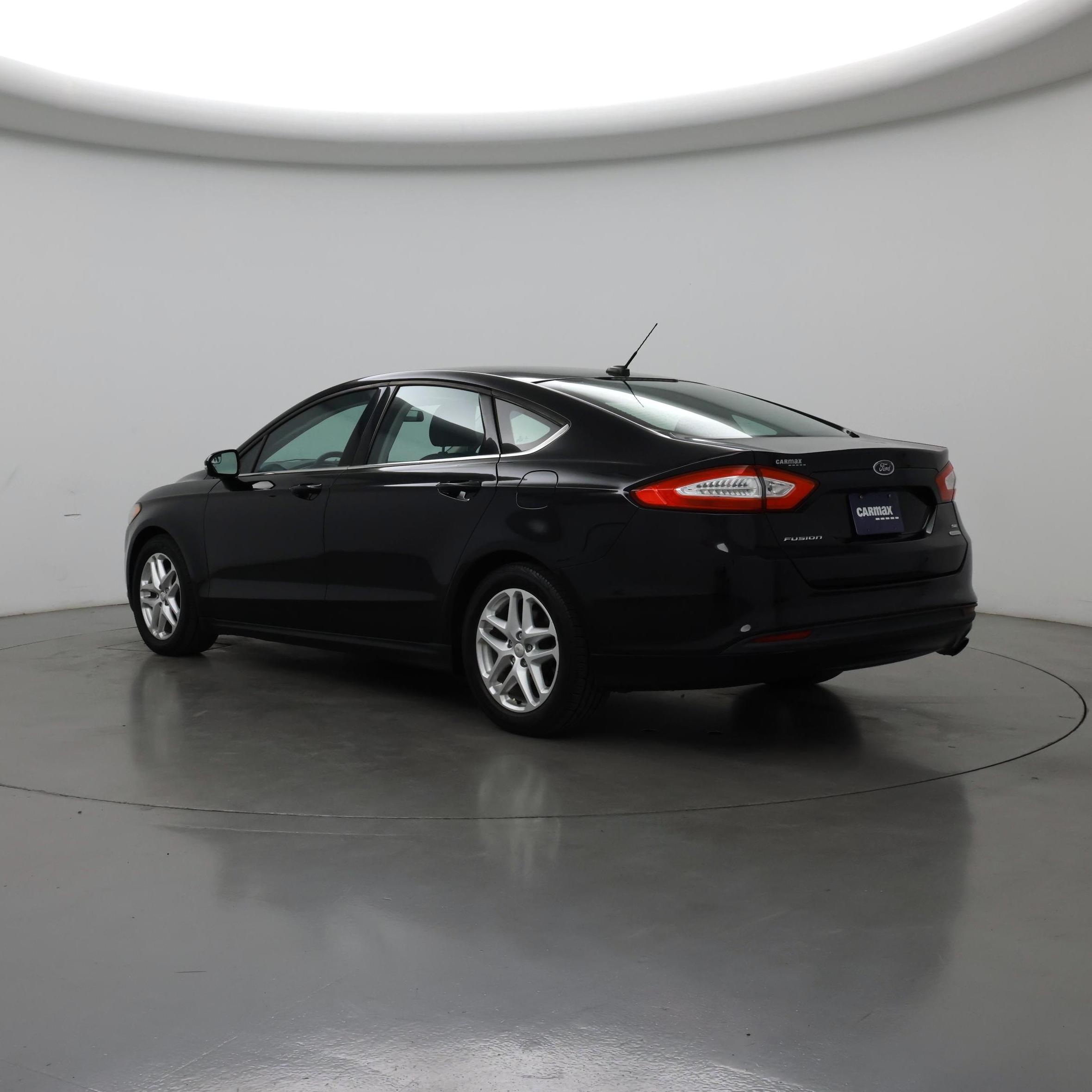 Thumbnail: 2016 Ford Fusion - 2