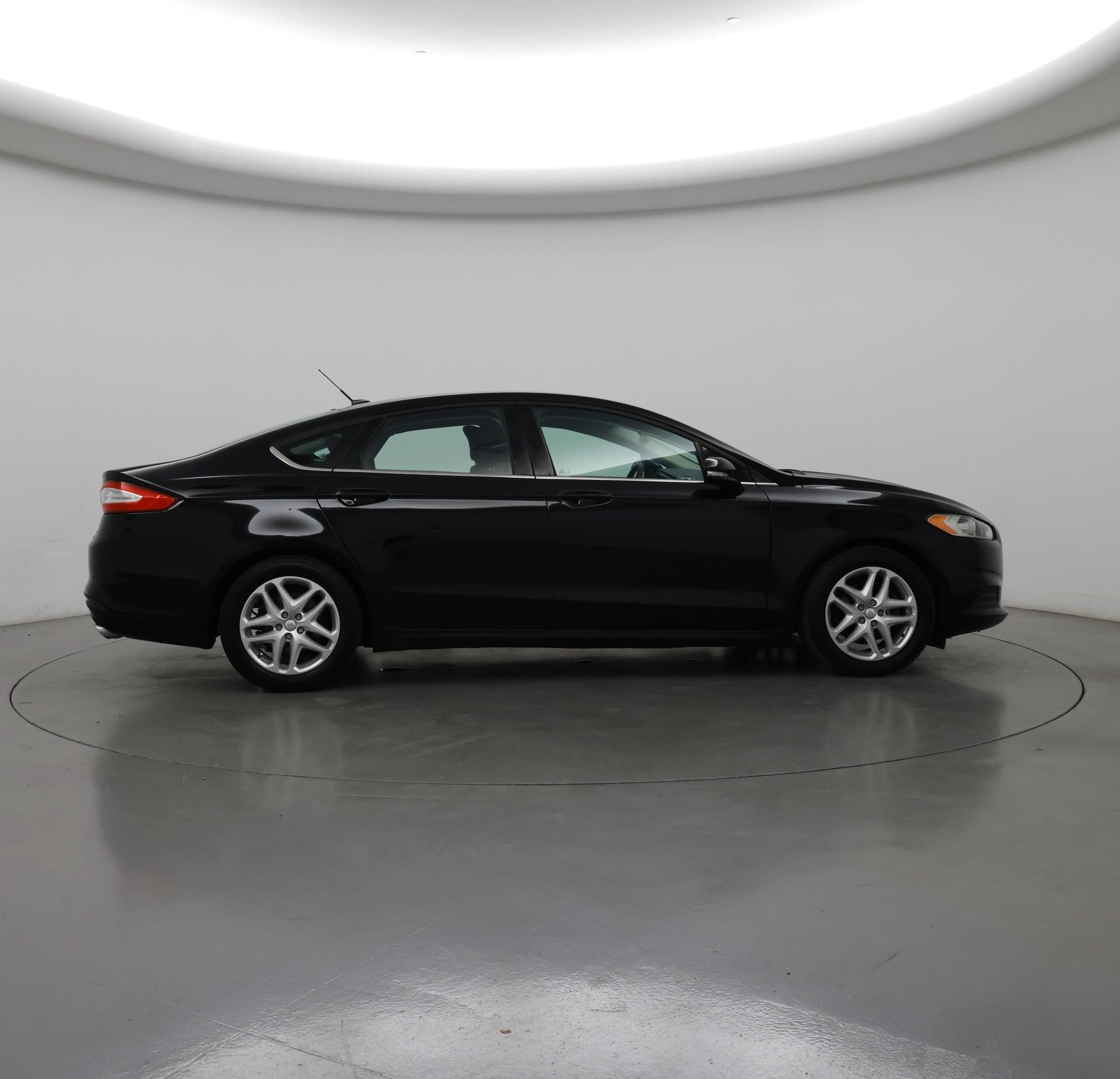 Thumbnail: 2016 Ford Fusion - 7