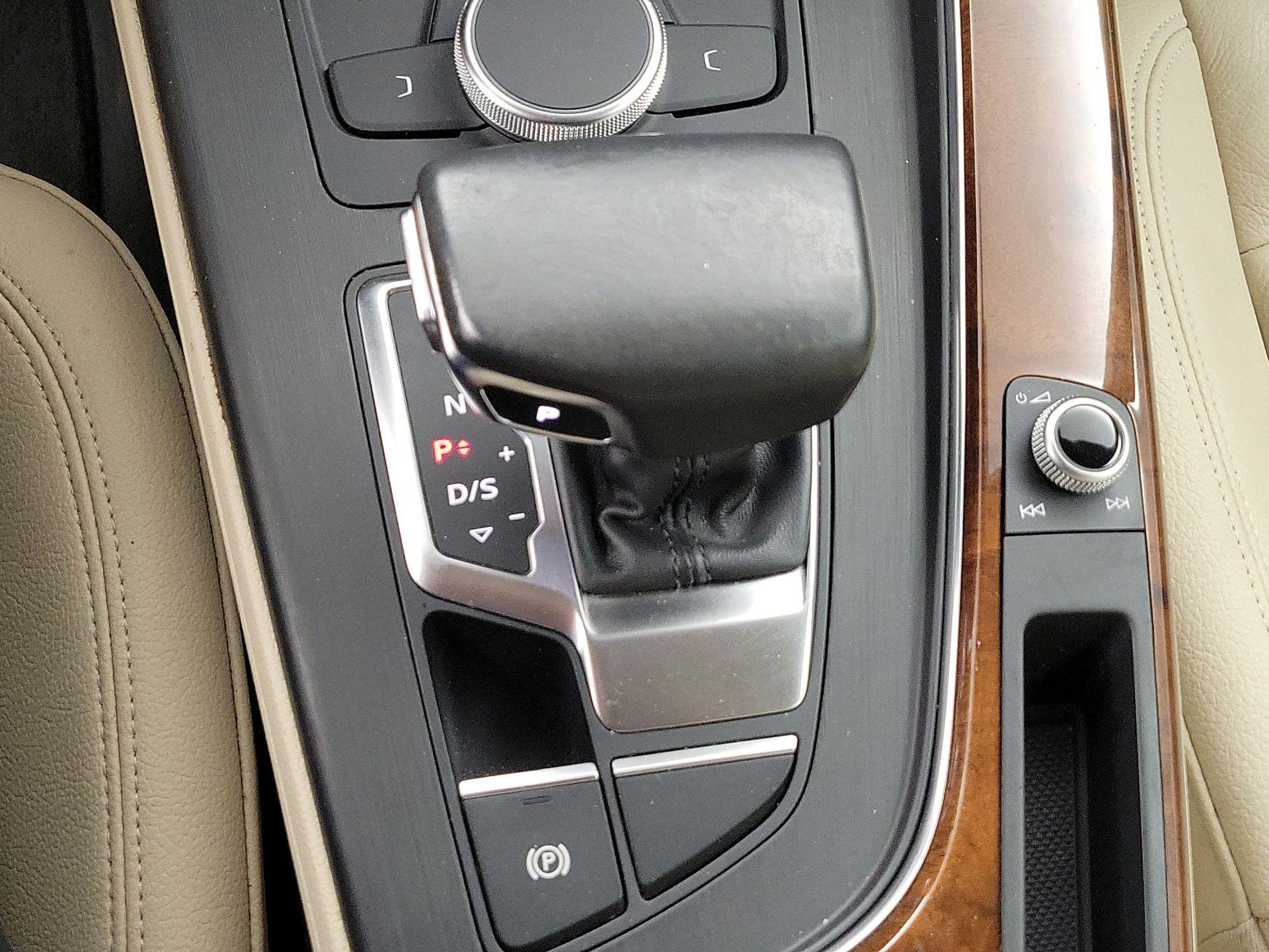 Thumbnail: 2018 Audi A4 - 17