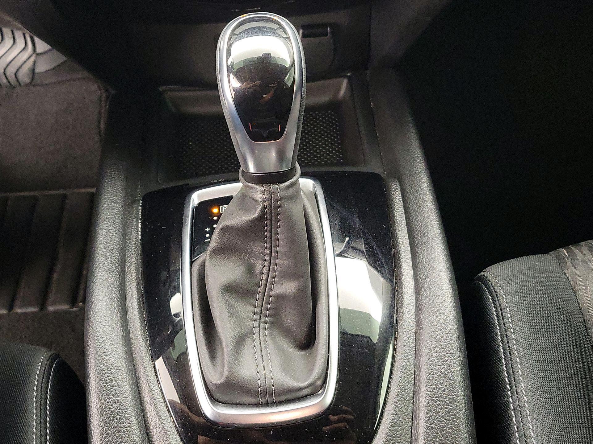 Thumbnail: 2020 Nissan Rogue - 17