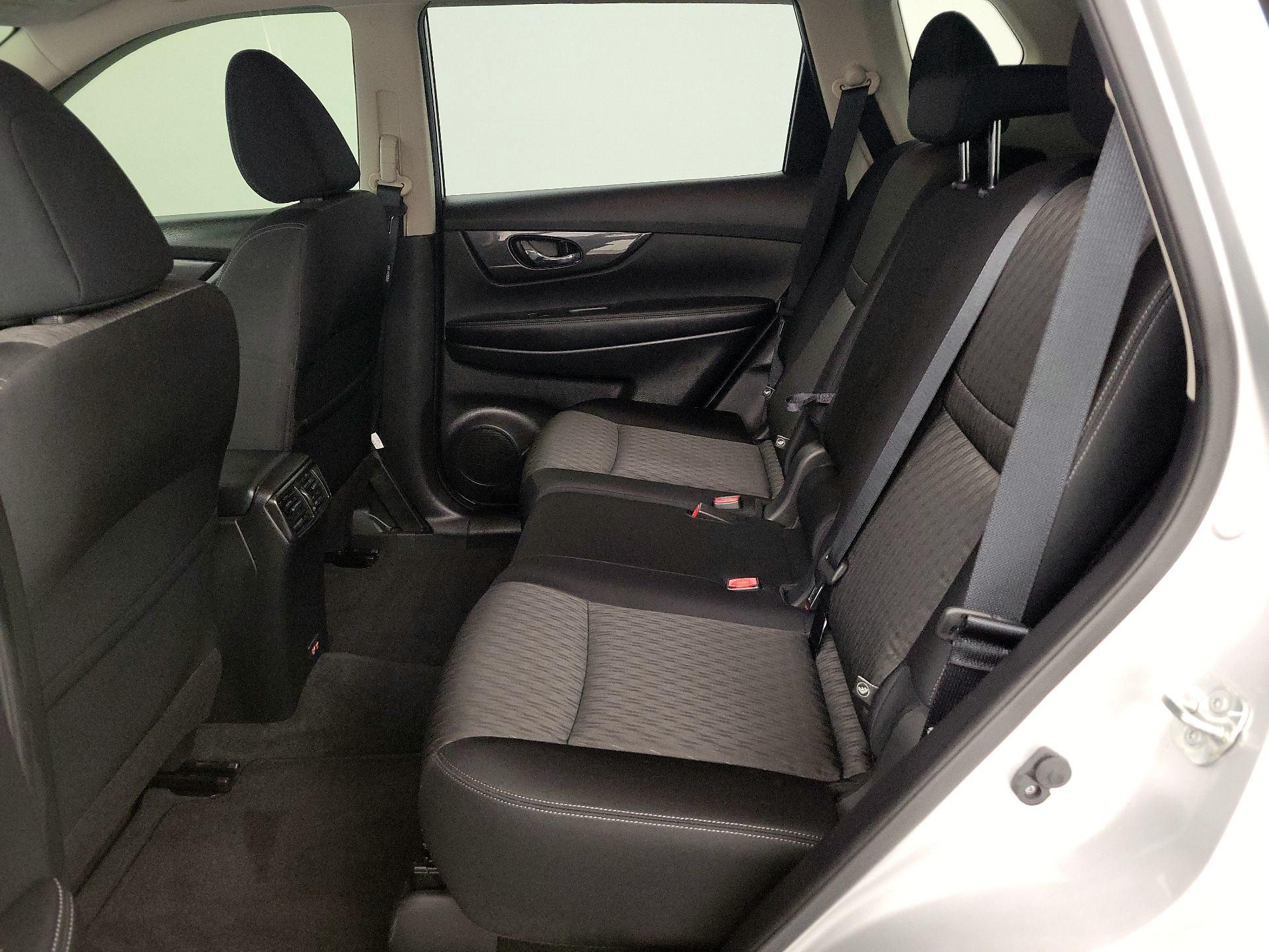 Thumbnail: 2020 Nissan Rogue - 19