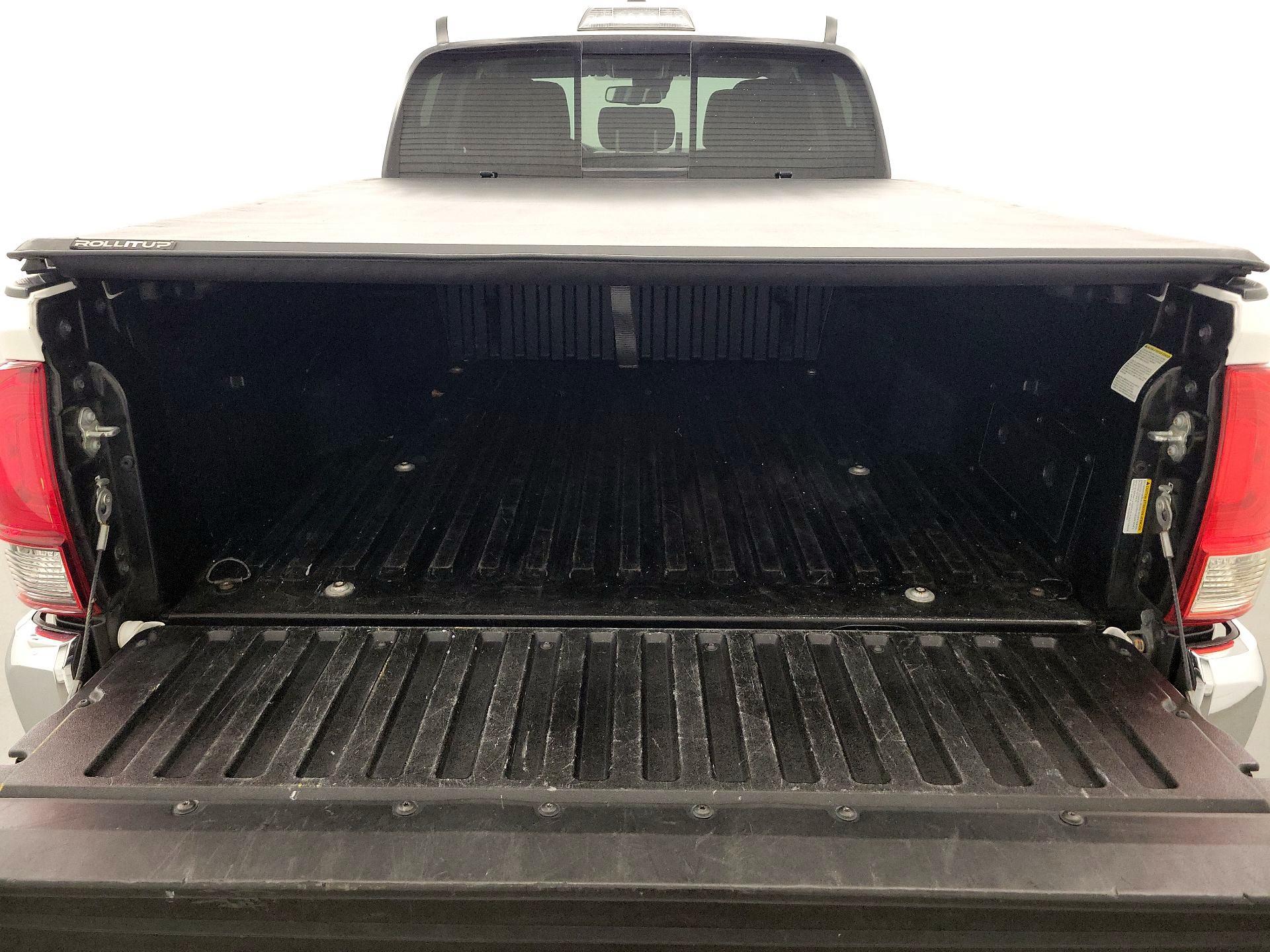 Thumbnail: 2021 Toyota Tacoma - 20