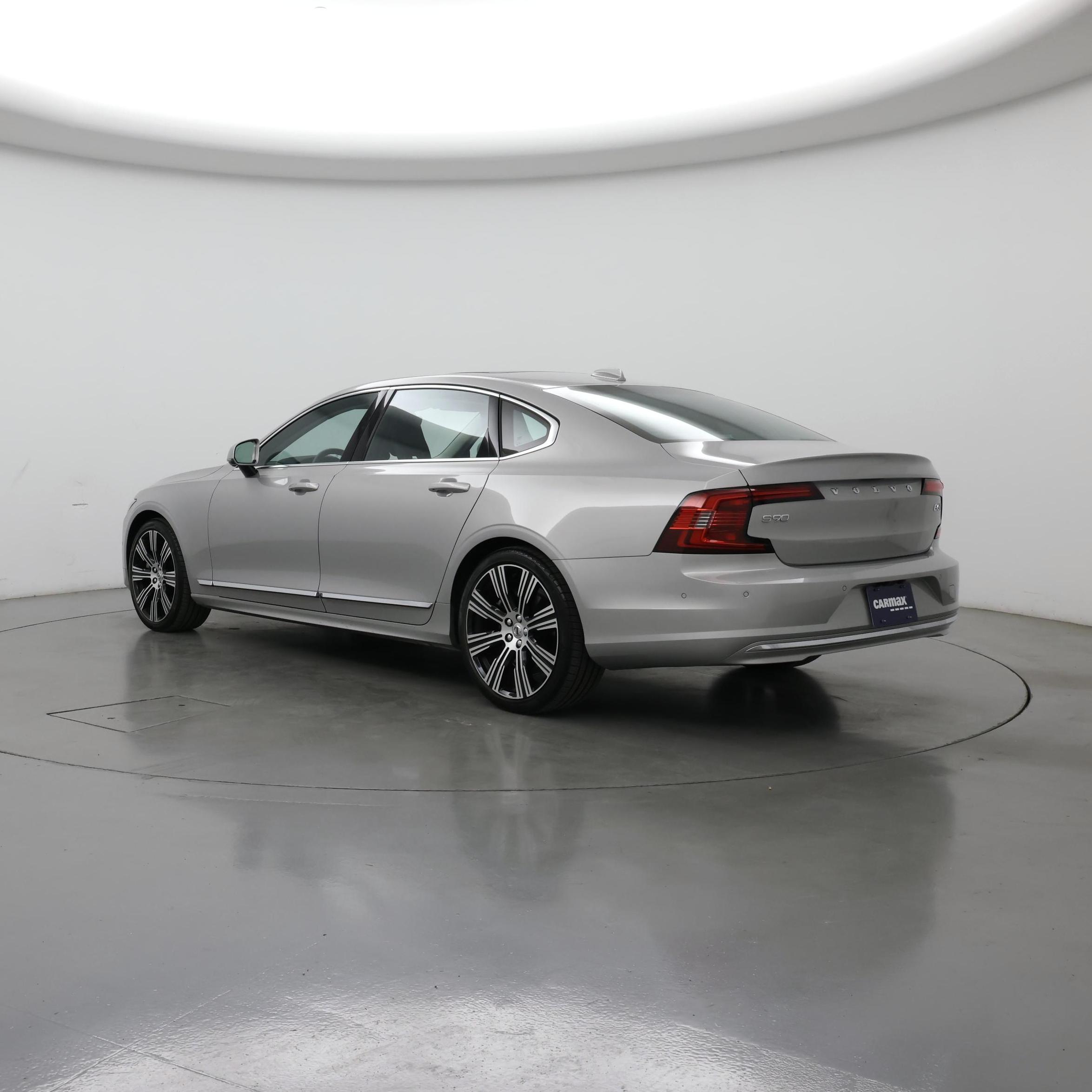 Thumbnail: 2023 Volvo S90 - 2