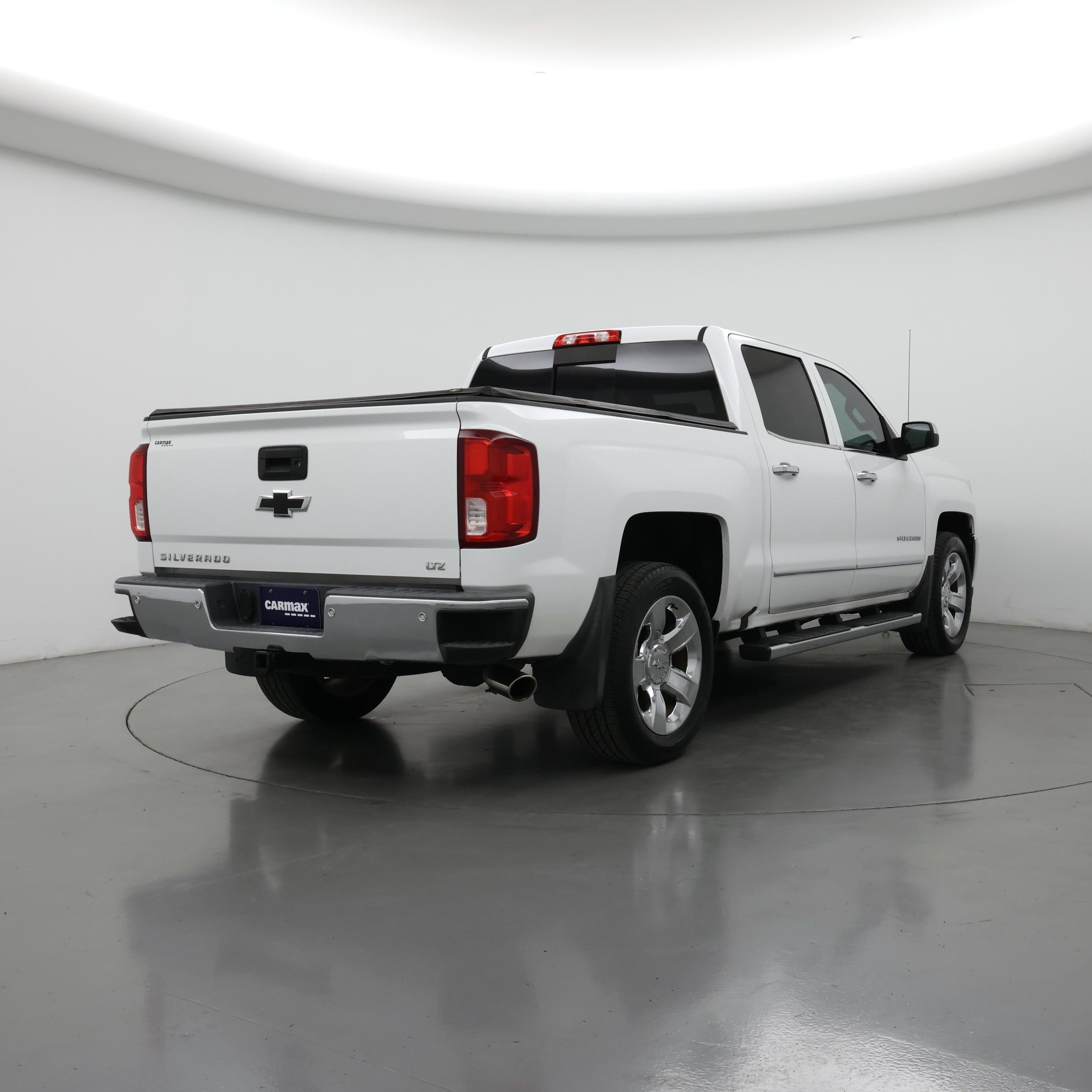 Thumbnail: 2017 Chevrolet Silverado 1500 - 8