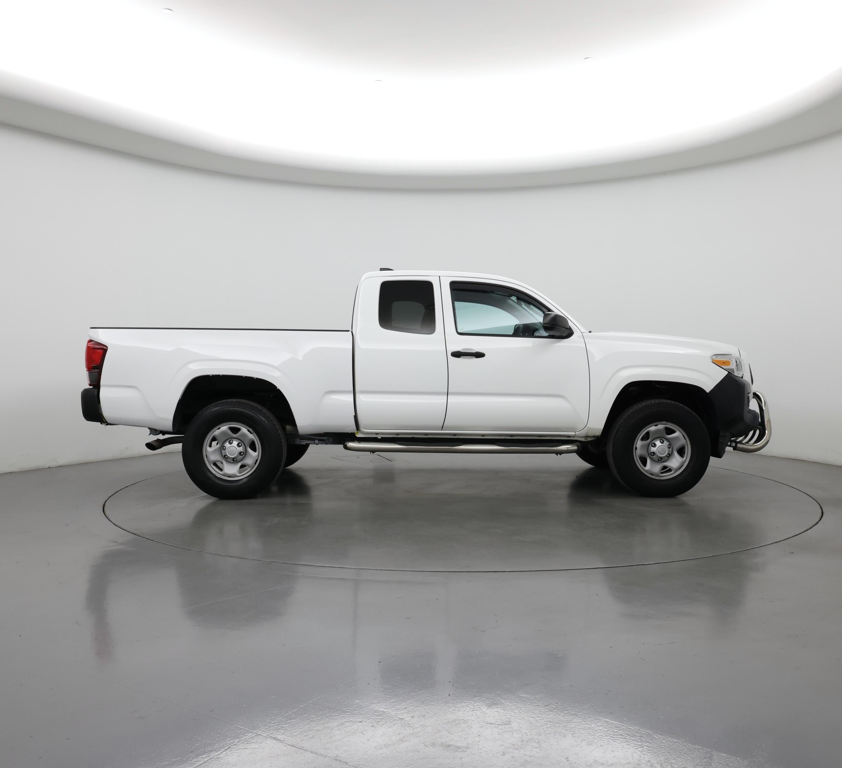 Thumbnail: 2020 Toyota Tacoma - 7