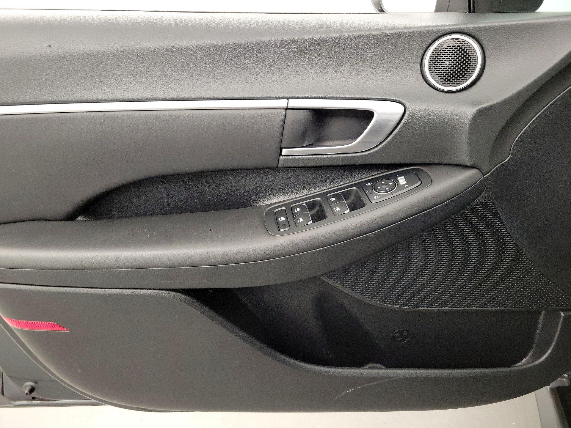 Thumbnail: 2023 Hyundai Sonata - 12