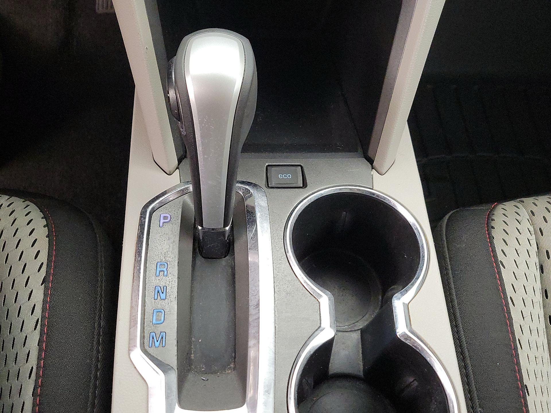 Thumbnail: 2015 Chevrolet Equinox - 15