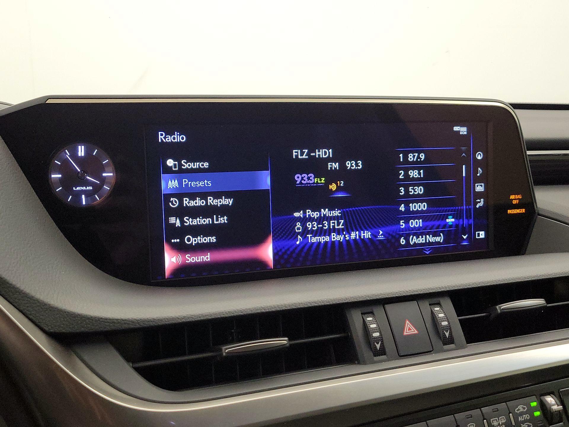 Thumbnail: 2019 Lexus ES - 16