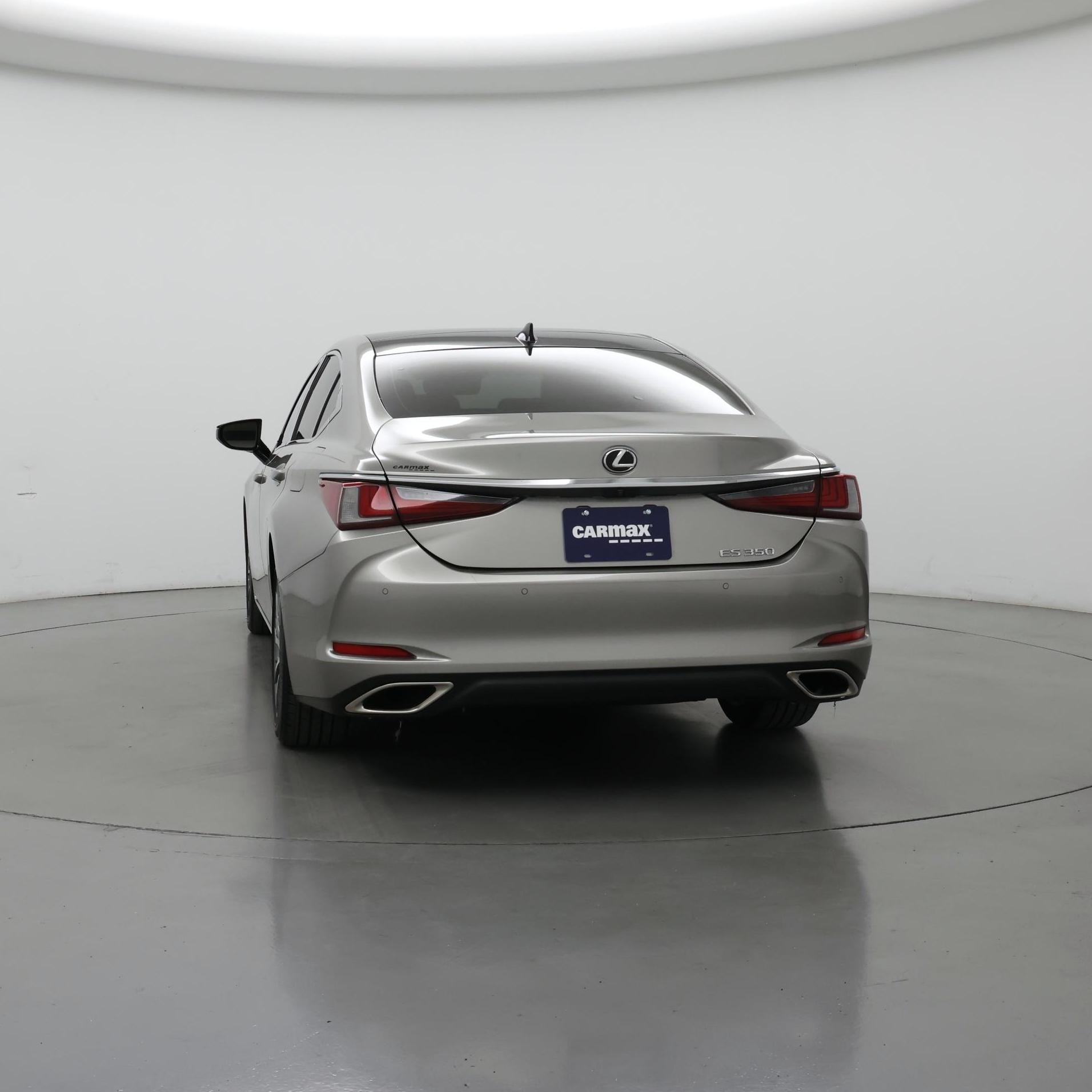 Thumbnail: 2019 Lexus ES - 6