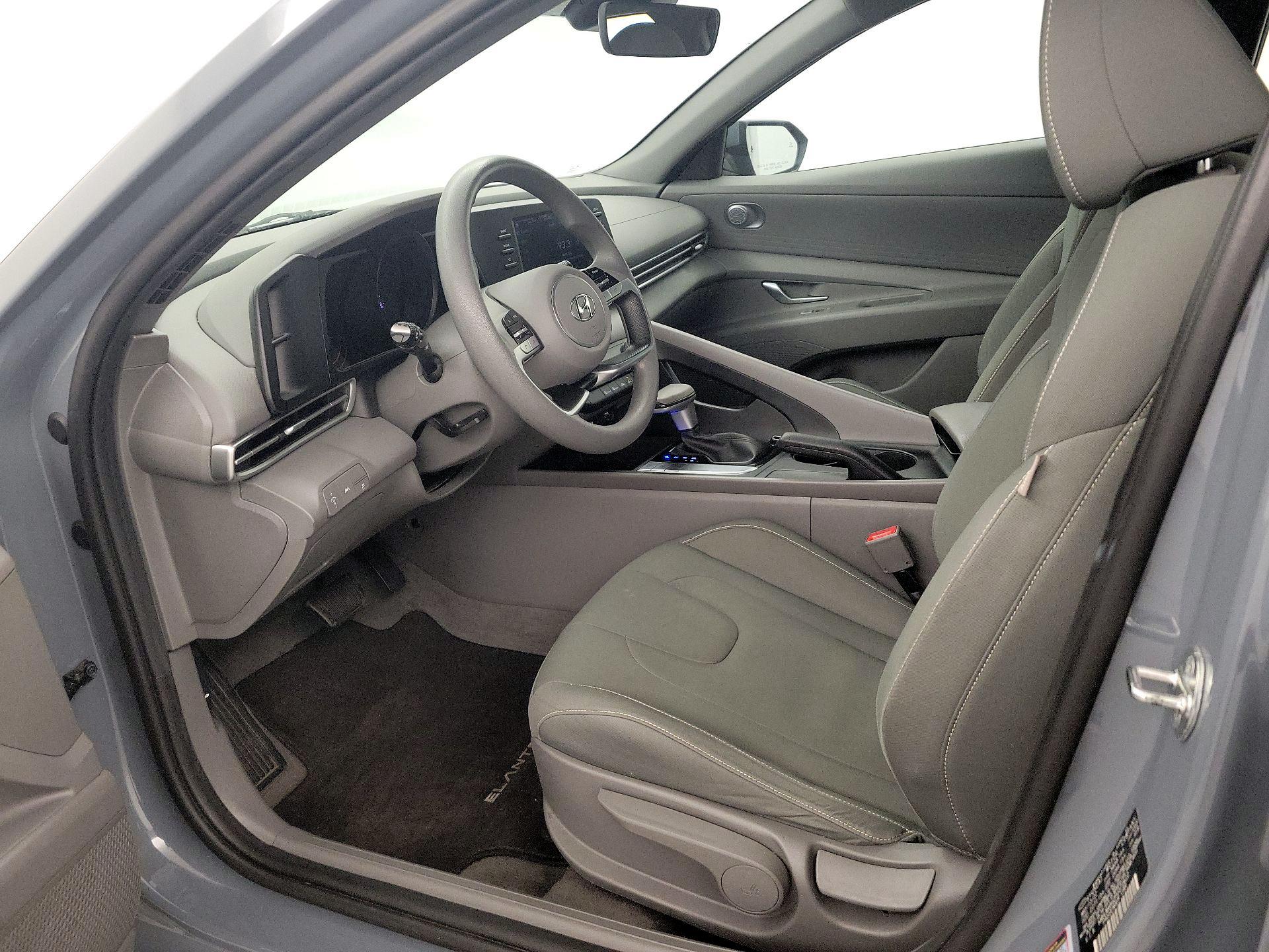 Thumbnail: 2023 Hyundai Elantra - 11