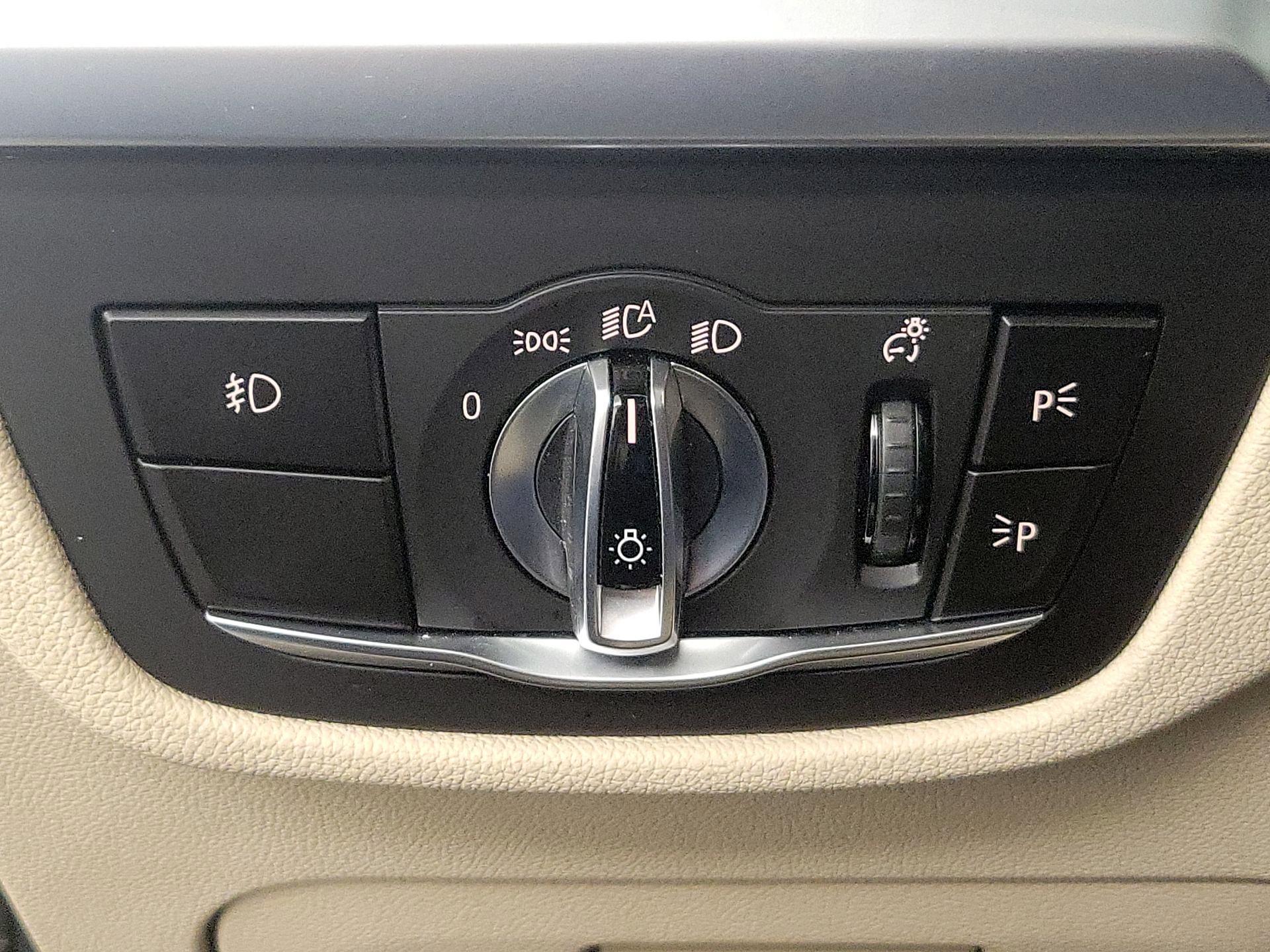 Thumbnail: 2019 BMW X3 - 13