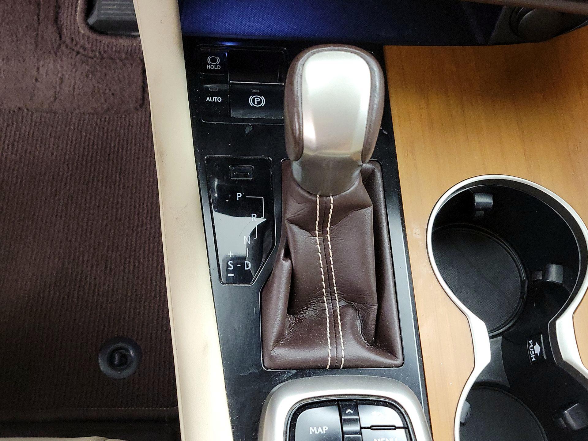 Thumbnail: 2019 Lexus RX - 18