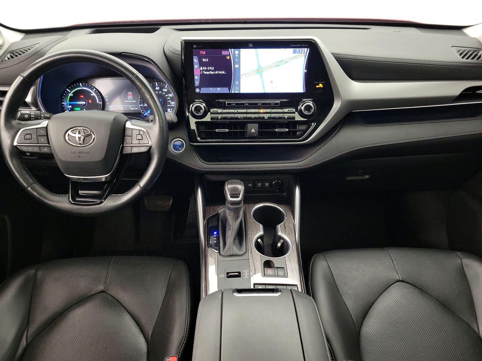 Thumbnail: 2020 Toyota Highlander - 9