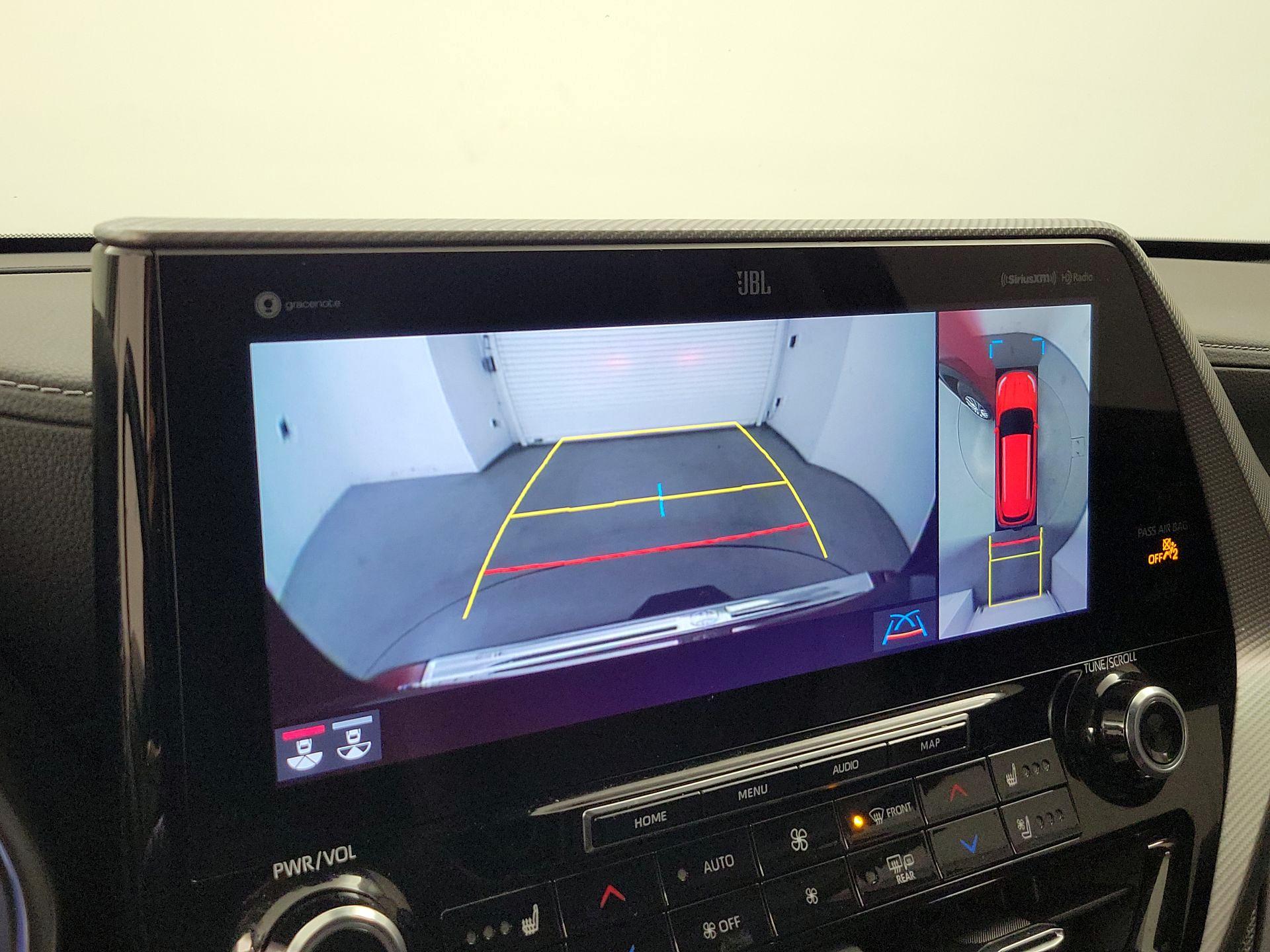 Thumbnail: 2020 Toyota Highlander - 15