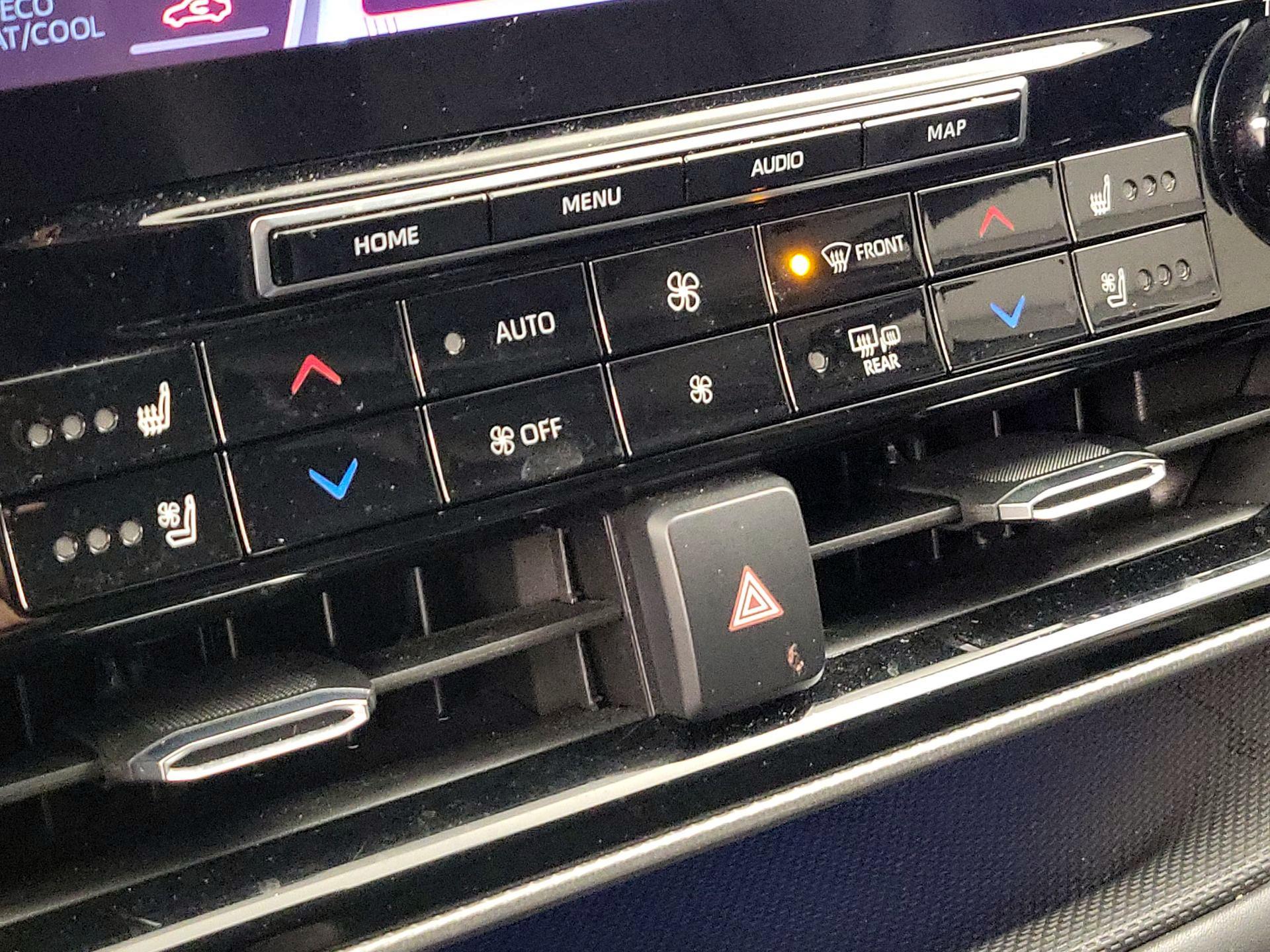 Thumbnail: 2020 Toyota Highlander - 17