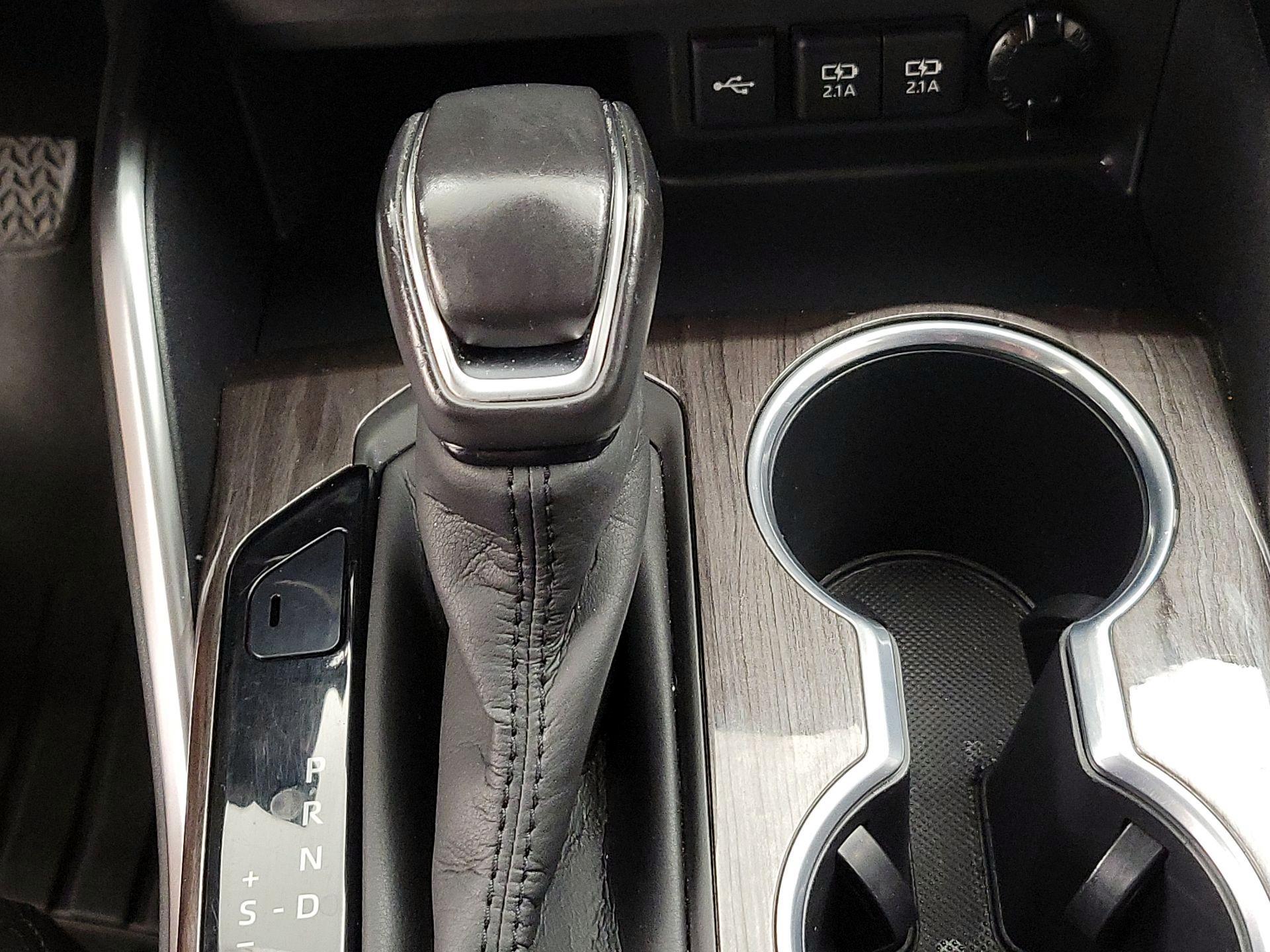 Thumbnail: 2020 Toyota Highlander - 18