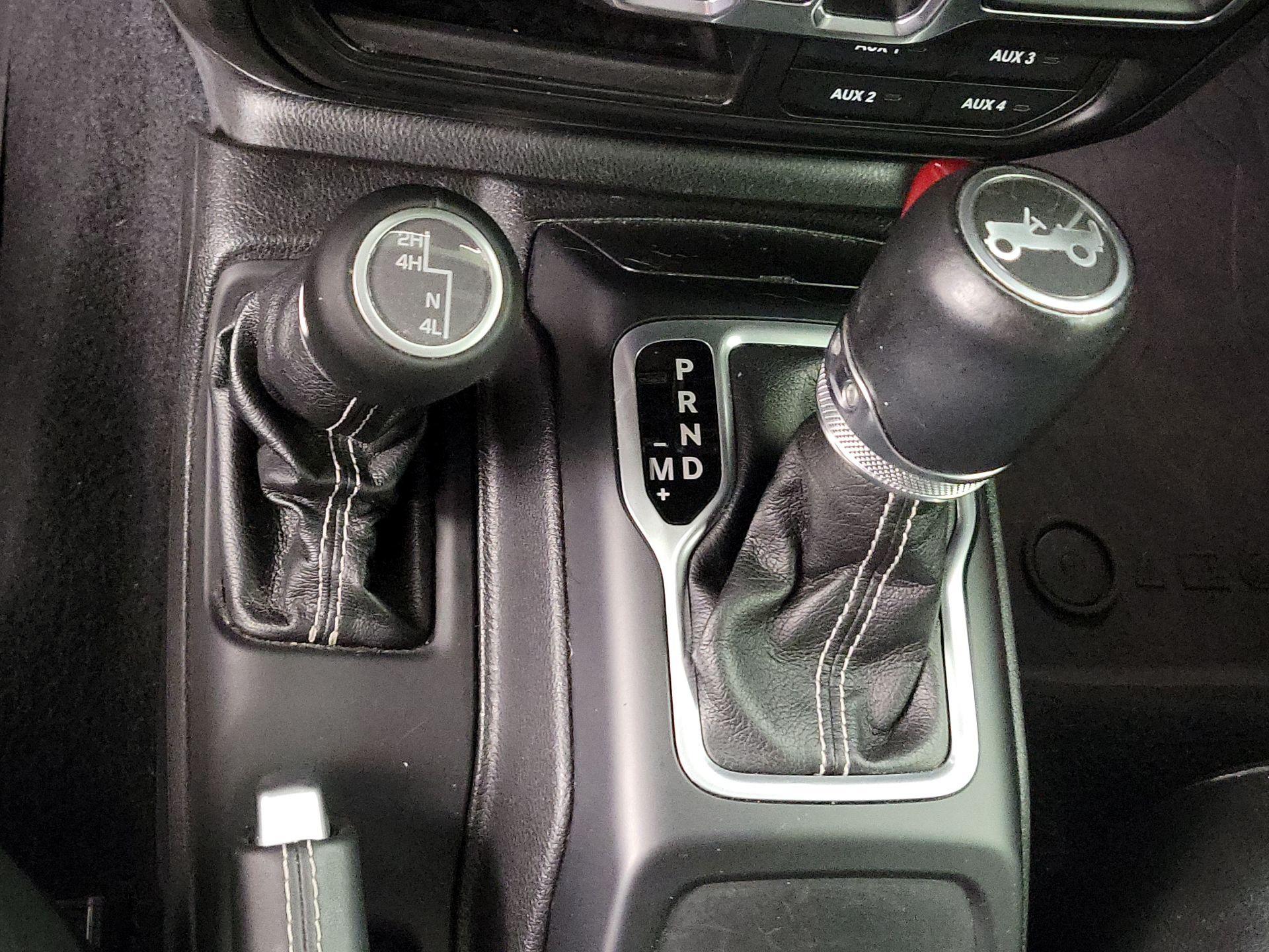 Thumbnail: 2018 Jeep Wrangler - 18