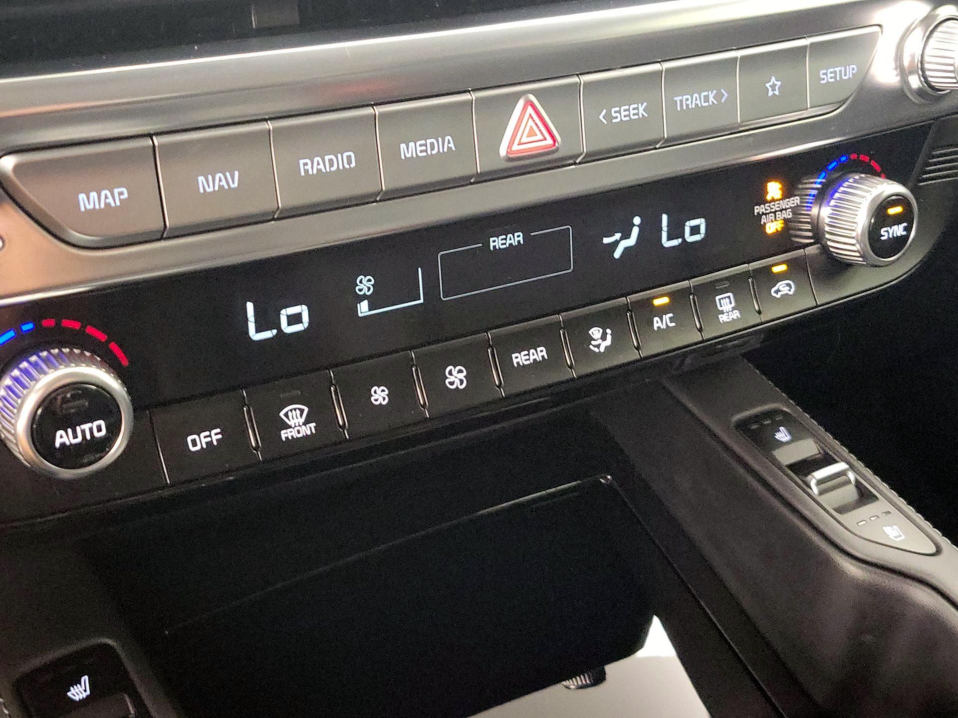 Thumbnail: 2022 Kia Telluride - 17