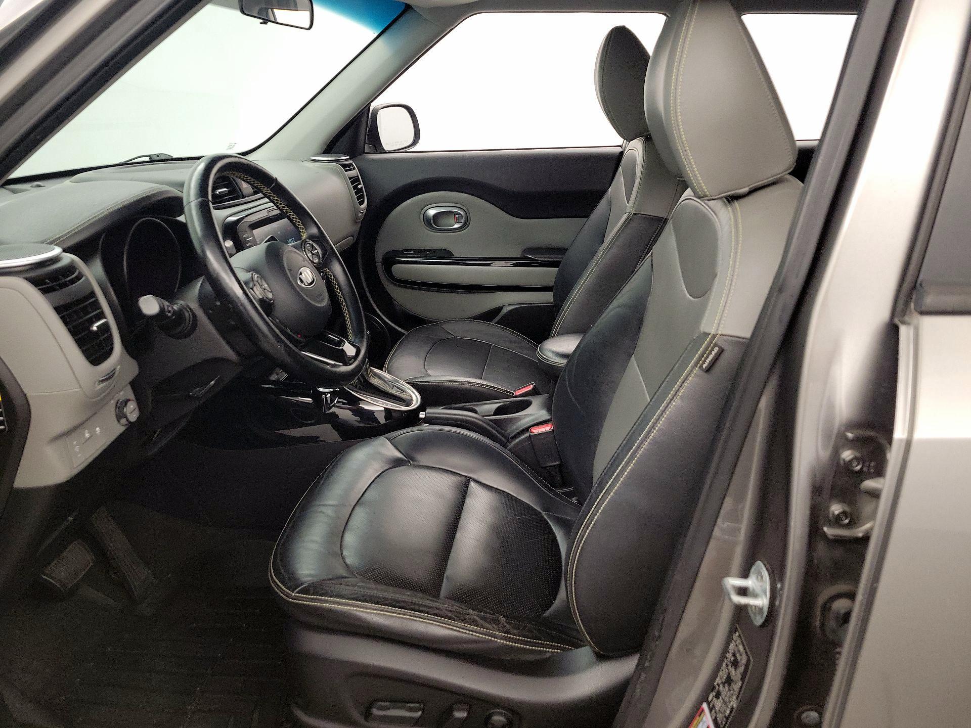 Thumbnail: 2016 Kia Soul - 11