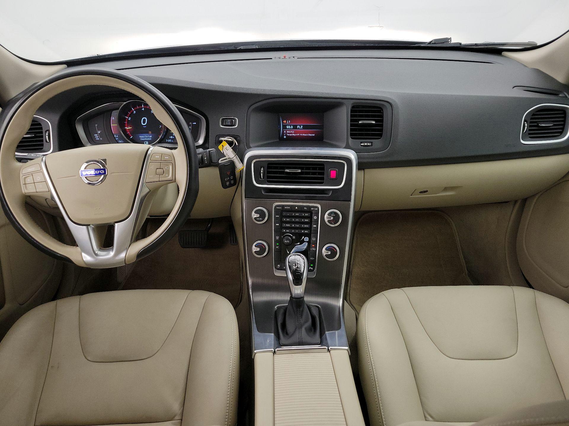 Thumbnail: 2016 Volvo S60 - 9