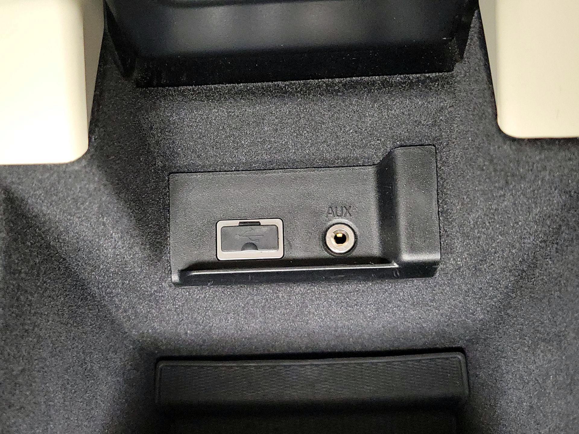 Thumbnail: 2016 Volvo S60 - 17