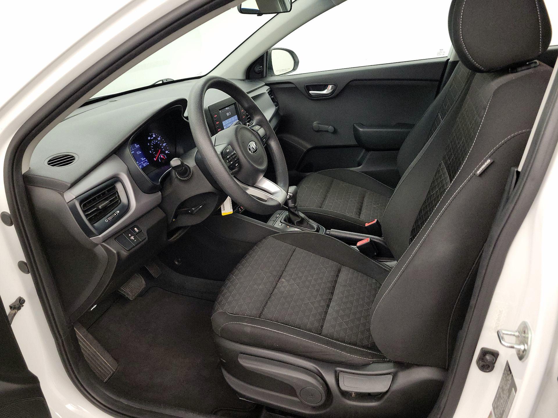 Thumbnail: 2018 Kia Rio - 11