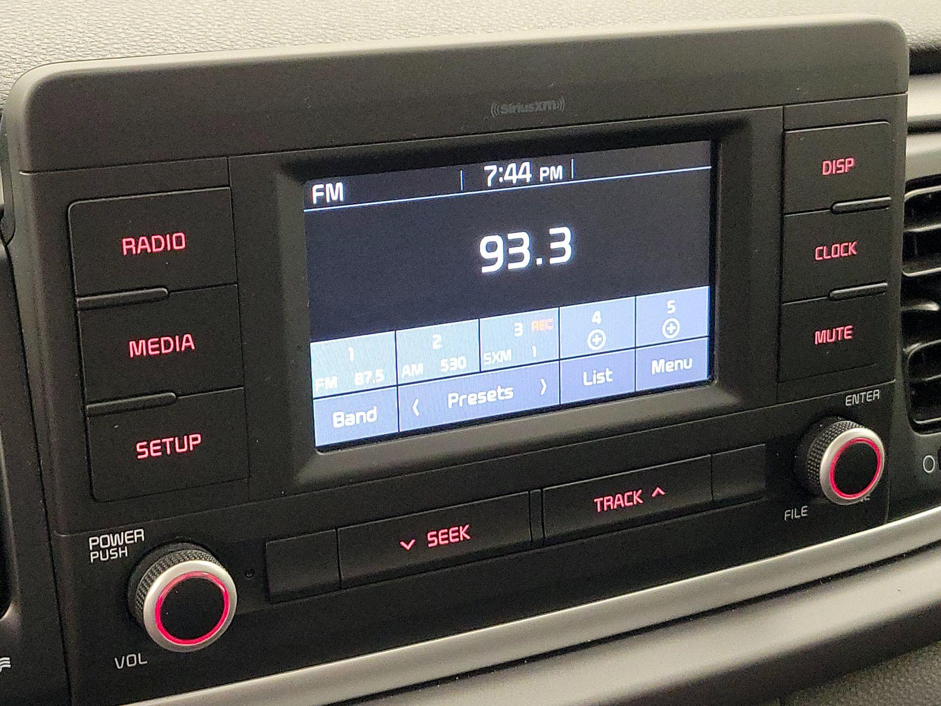 Thumbnail: 2018 Kia Rio - 14