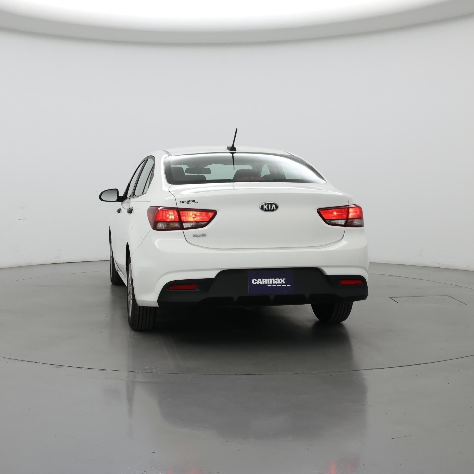 Thumbnail: 2018 Kia Rio - 6