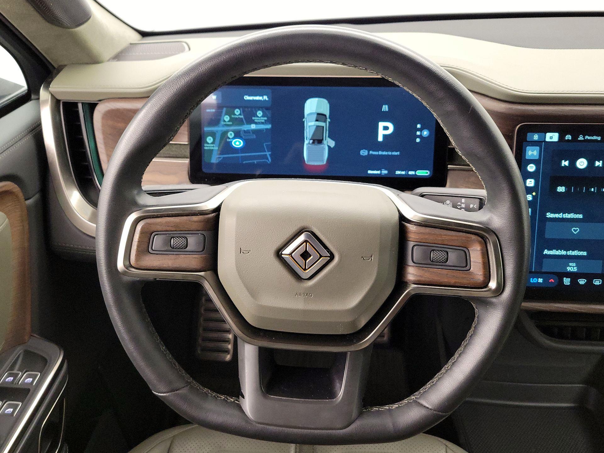 Thumbnail: 2022 Rivian R1T - 10