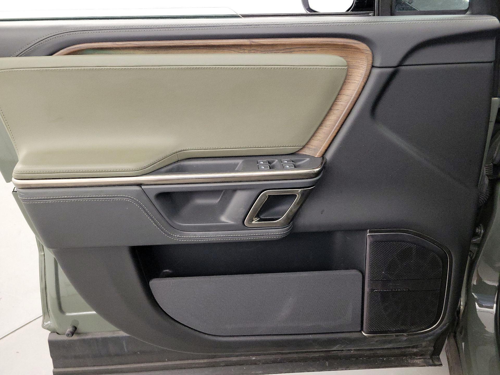 Thumbnail: 2022 Rivian R1T - 12