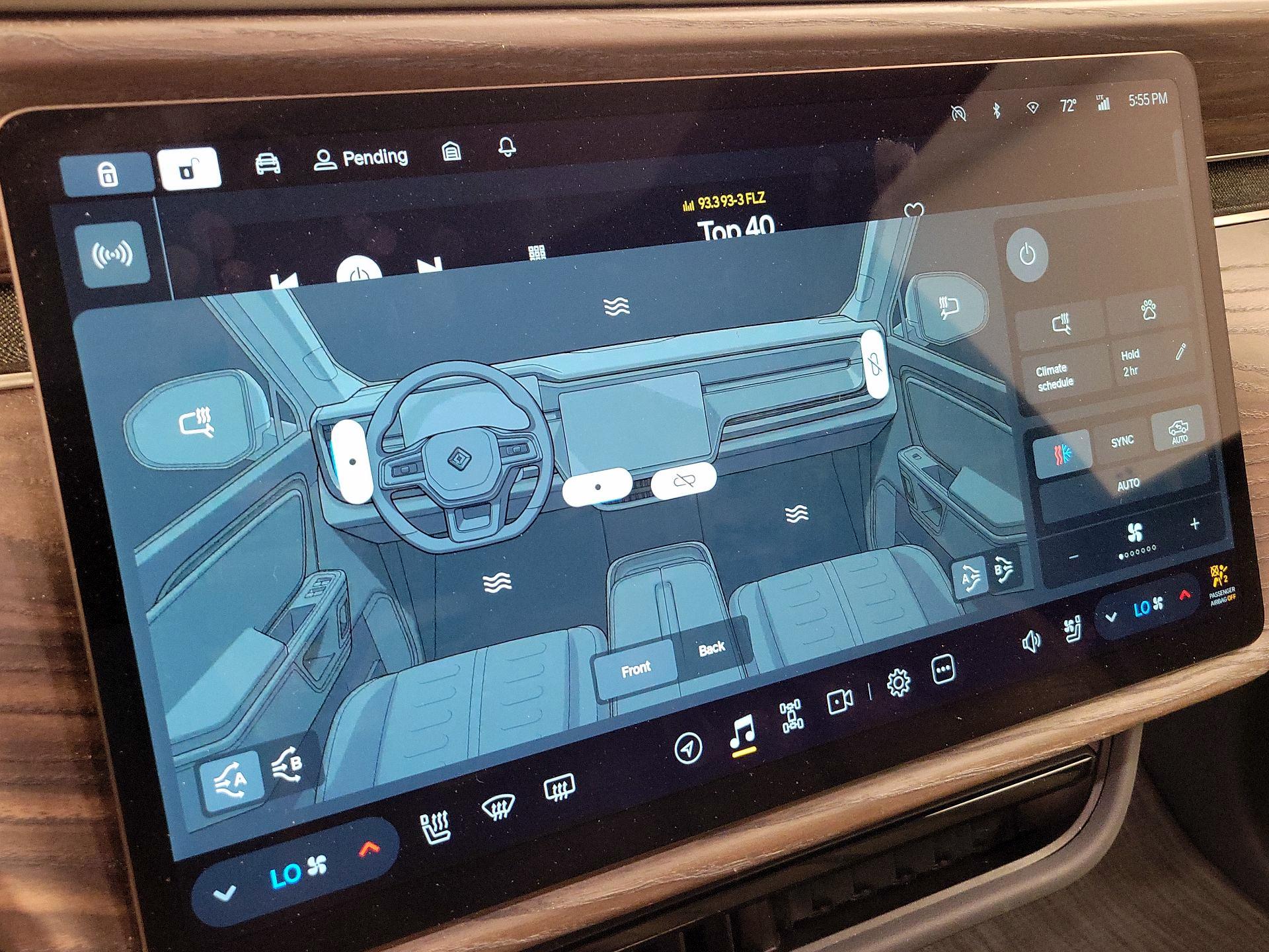 Thumbnail: 2022 Rivian R1T - 16