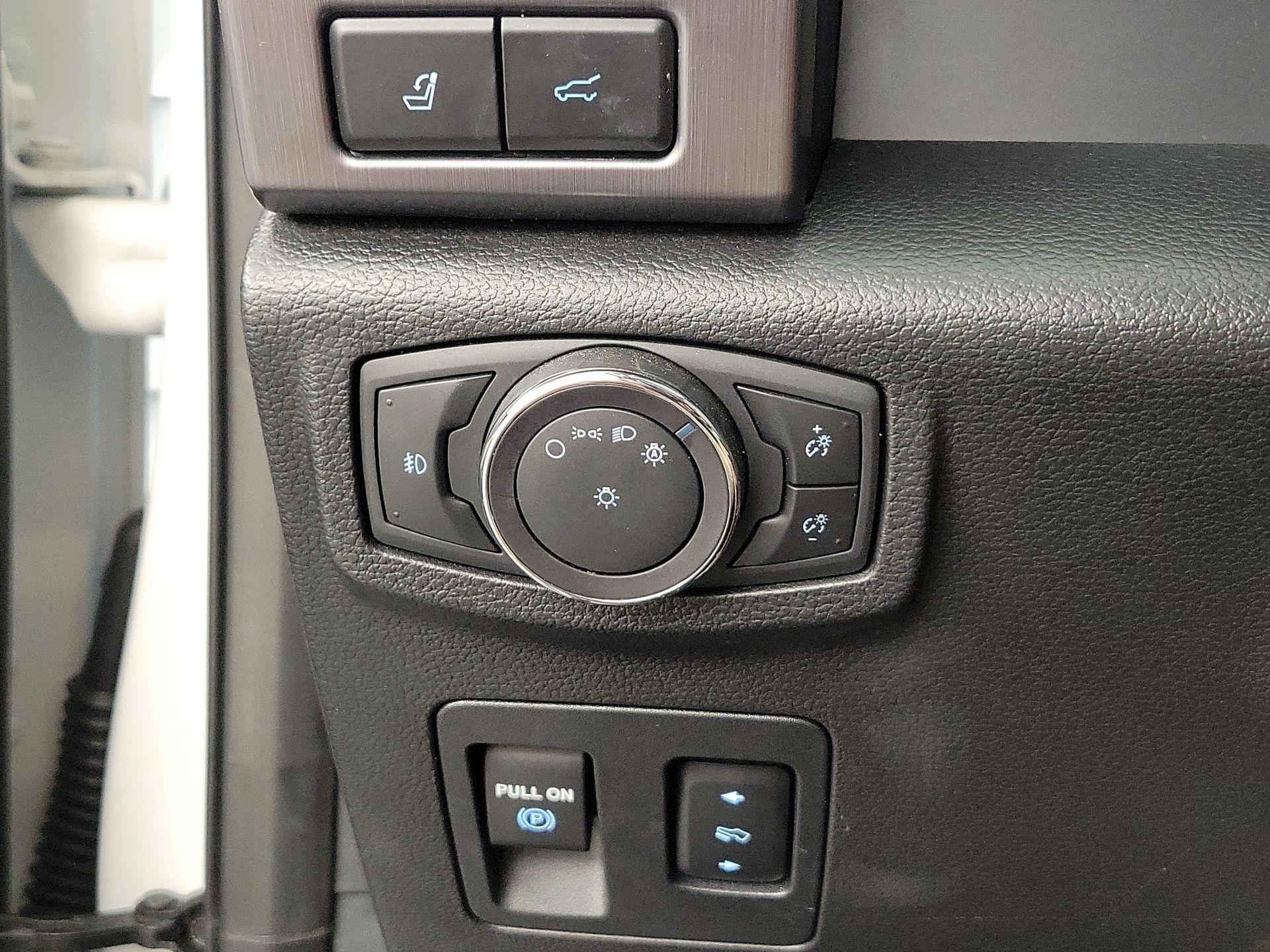 Thumbnail: 2020 Ford Expedition - 13