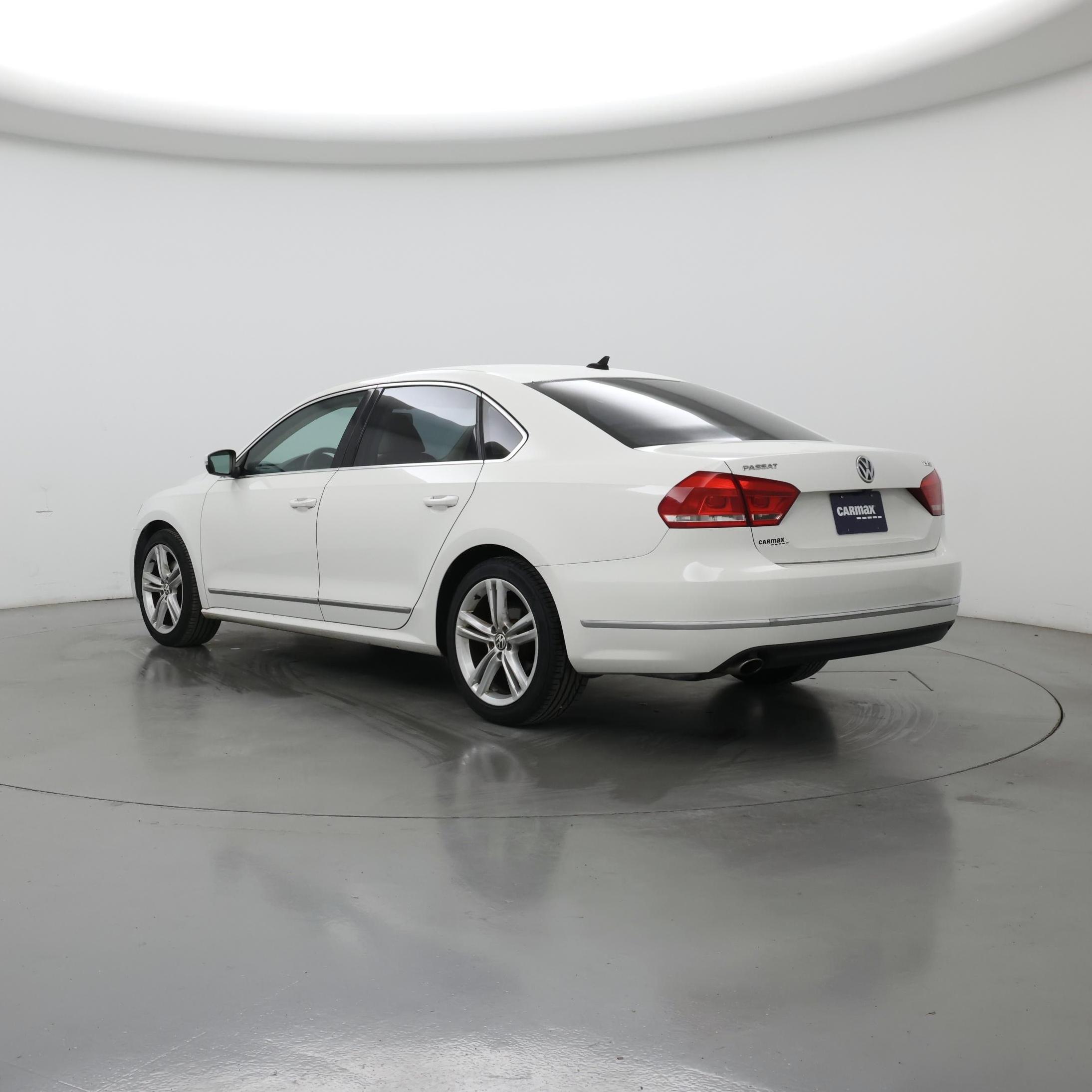 Thumbnail: 2015 Volkswagen Passat - 2