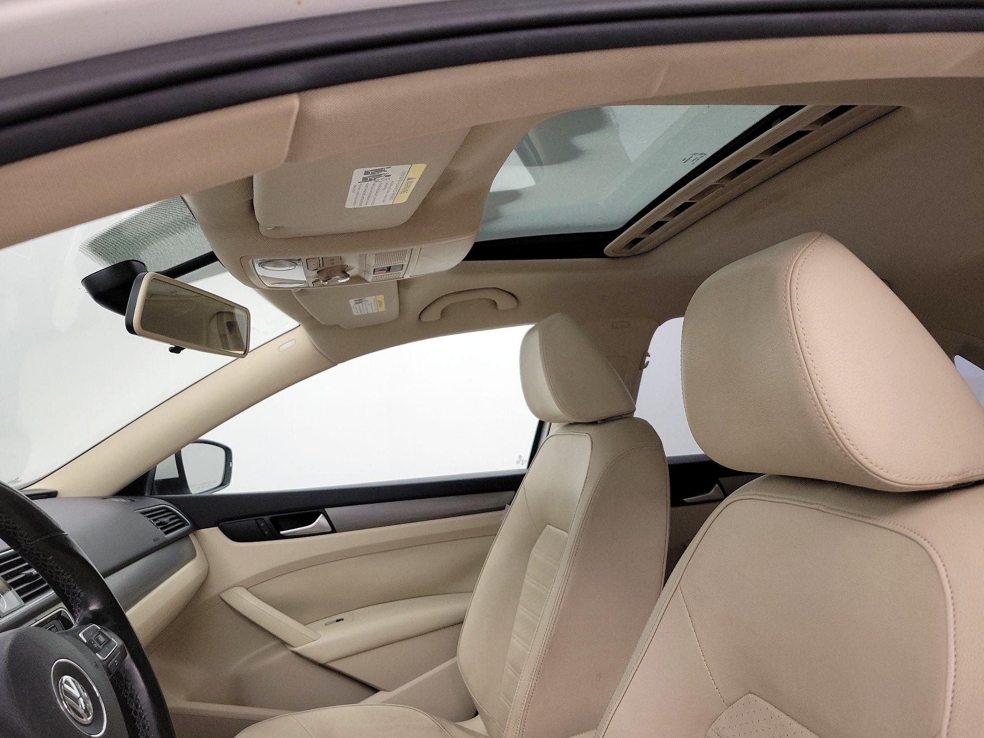 Thumbnail: 2015 Volkswagen Passat - 20