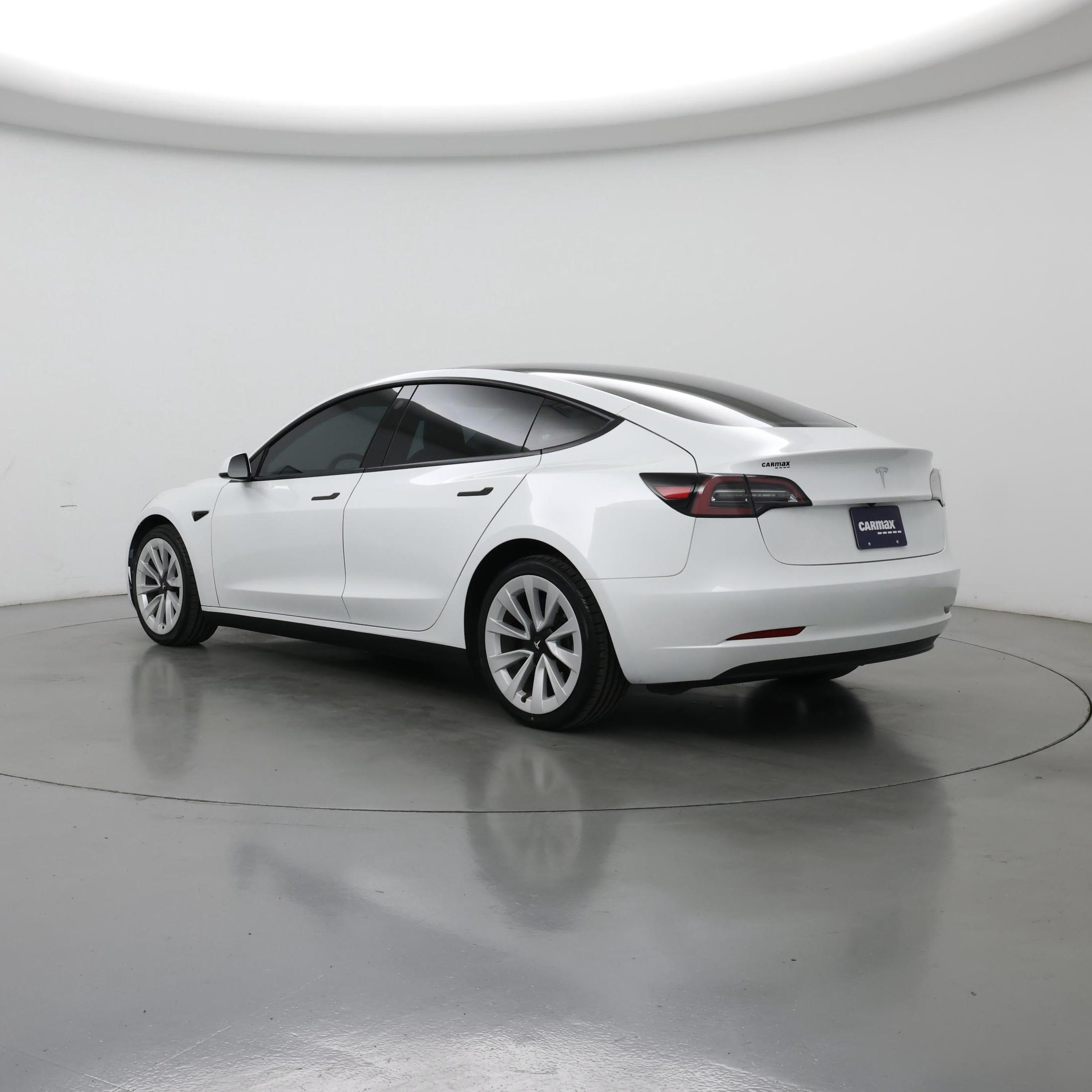 Thumbnail: 2023 Tesla Model 3 - 2
